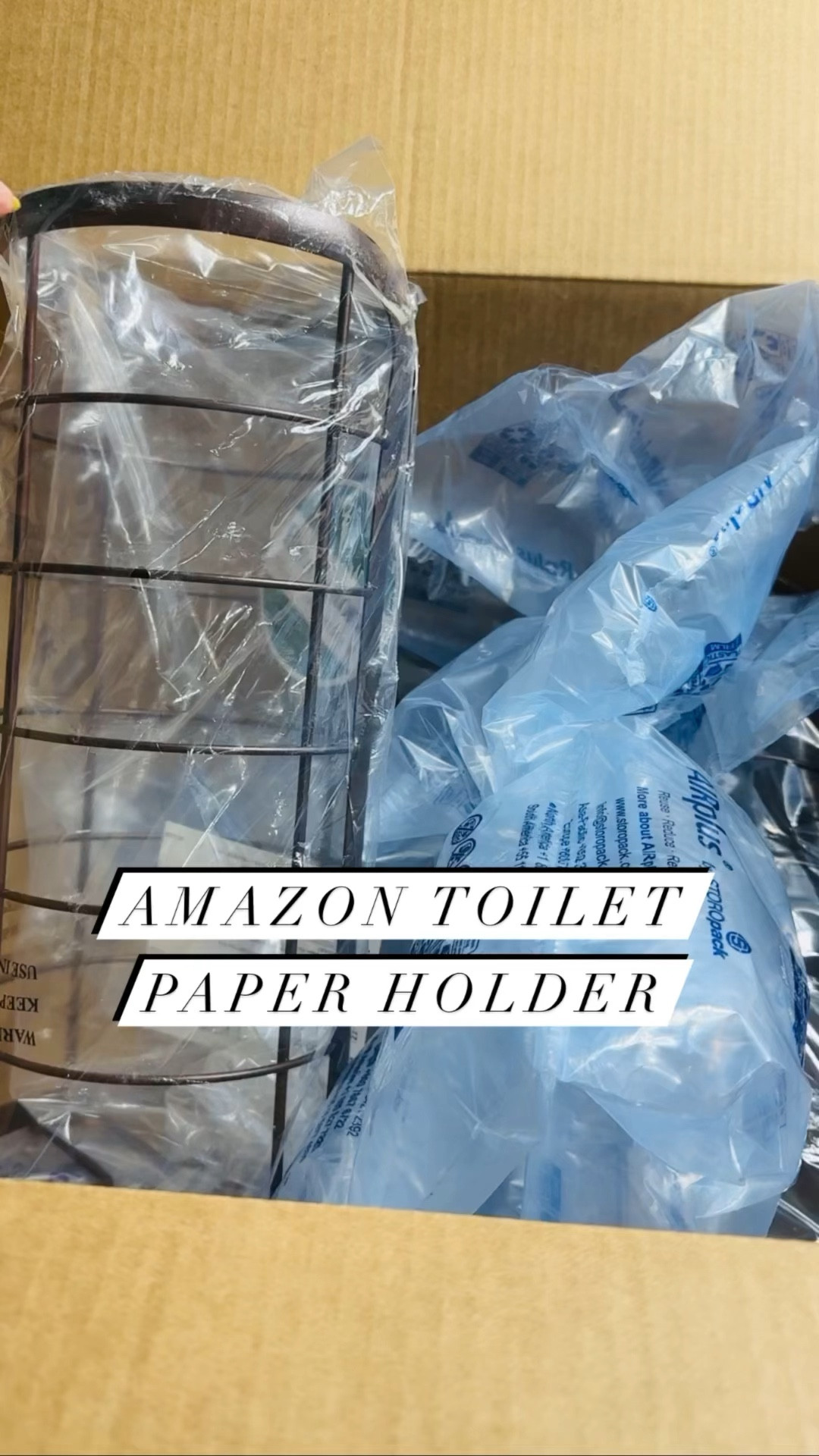 I’m so happy I found these holders!
They’re the perfect size & look more expensive than they are…
I bought 2 for my bathrooms 😁
#amazonfinds #amazonhome

#LTKGiftGuide #LTKhome #LTKVideo