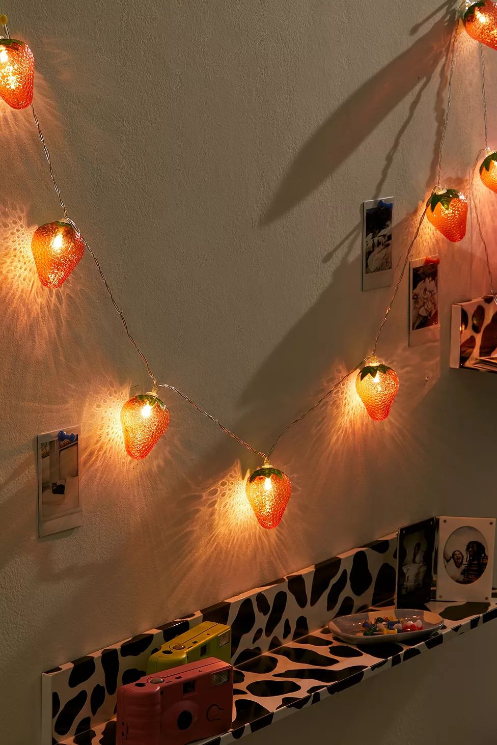 Strawberry String Lights | Urban Outfitters (EU)