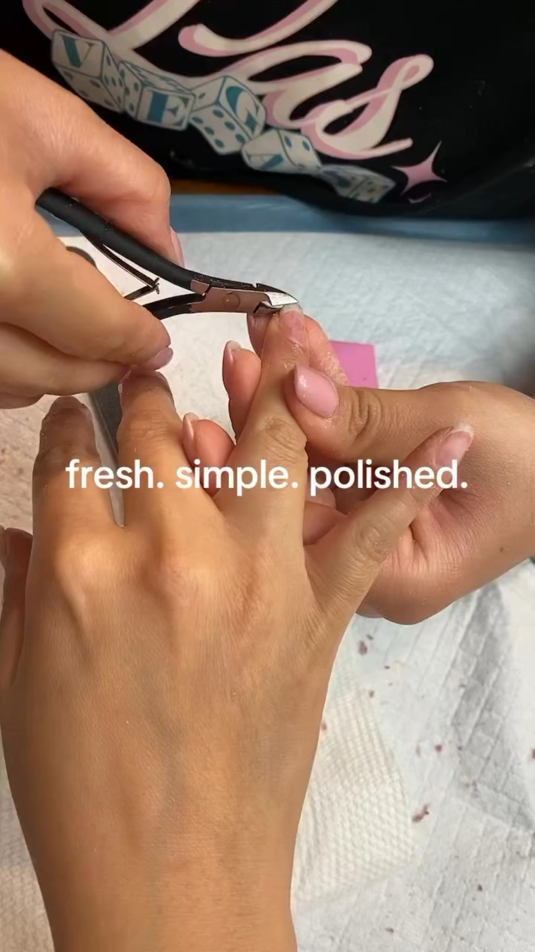 Nothing like a fresh set to start the week right 💖✨

#DipPowderNails #NaturalNails #NailGlowUp #ManicureMagic

#LTKselfcare #LTKGiftGuide #LTKFindsUnder50