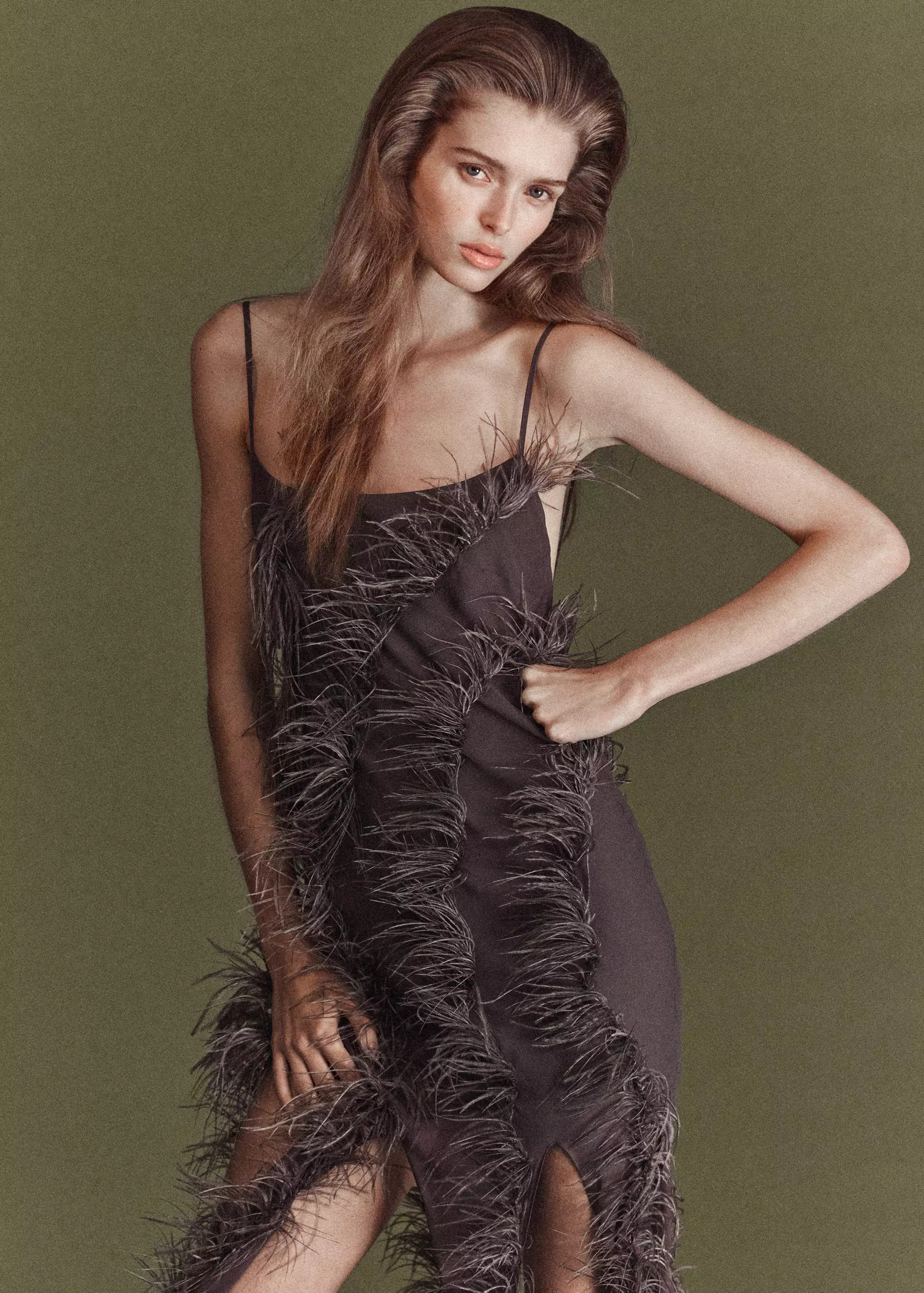 Feather dress with fringed hem | MANGO (UK)