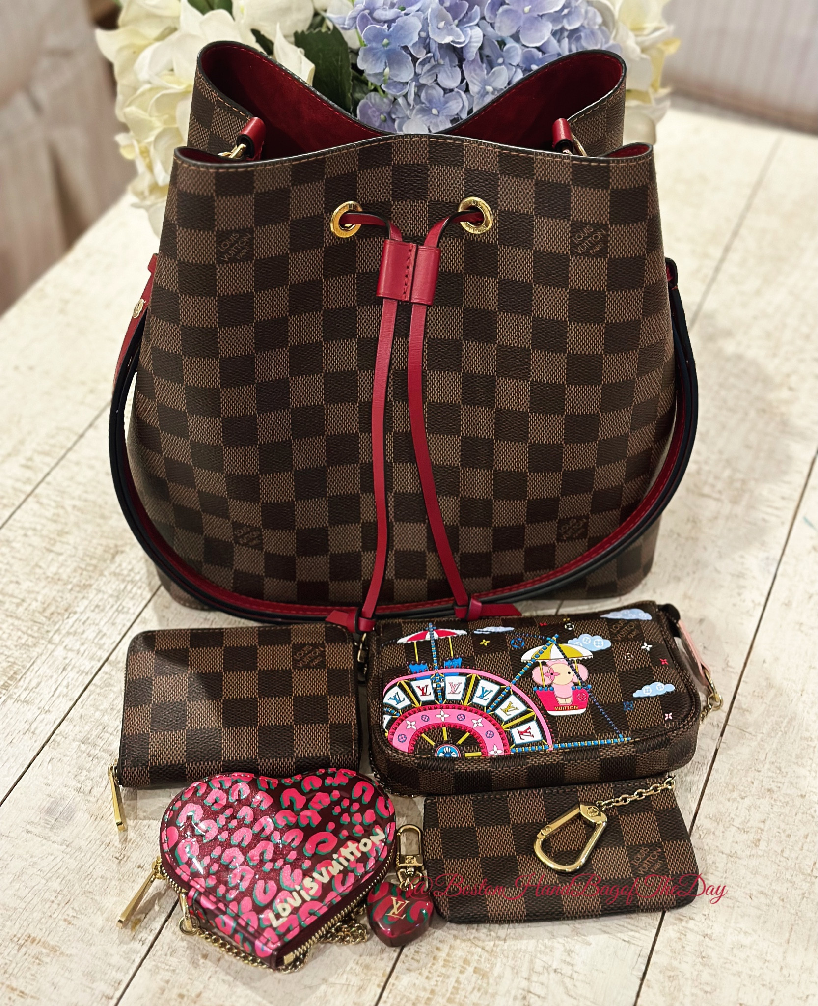 Happy cold and rainy Thursday! Using my lovely LV Neo Noe in Damier Ebene with some matching slgs. 

#LTKGiftGuide #LTKitbag #LTKstyletip