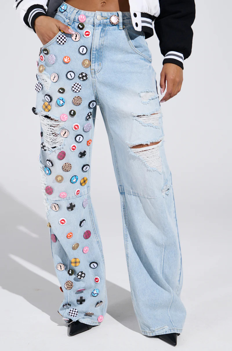 PENELOPE GRAPHIC BUTTON JEANS | AKIRA