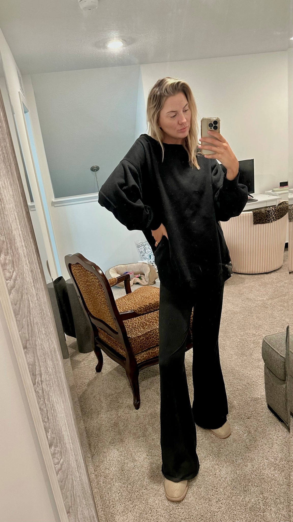 Fabletics lounge set

#LTKTall #LTKActive #LTKTravel