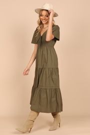 Madelyn Tiered Maxi Dress - Olive | Petal & Pup (US)