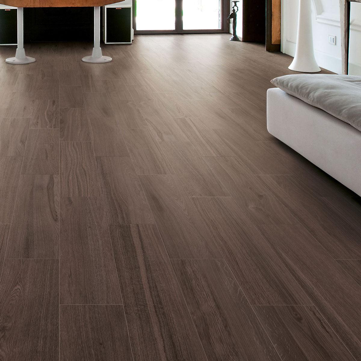 Acorn Mahogany Matte Tile 9x36 | Tile Club