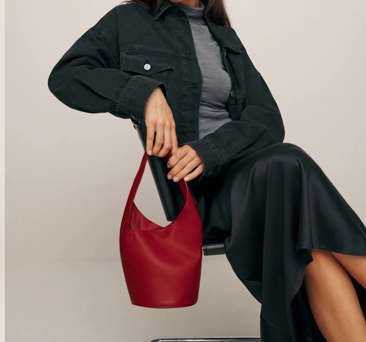 Cutest bag on sale 😍


Sale finds
Reformation 

#LTKWorkwear #LTKTravel #LTKSaleAlert