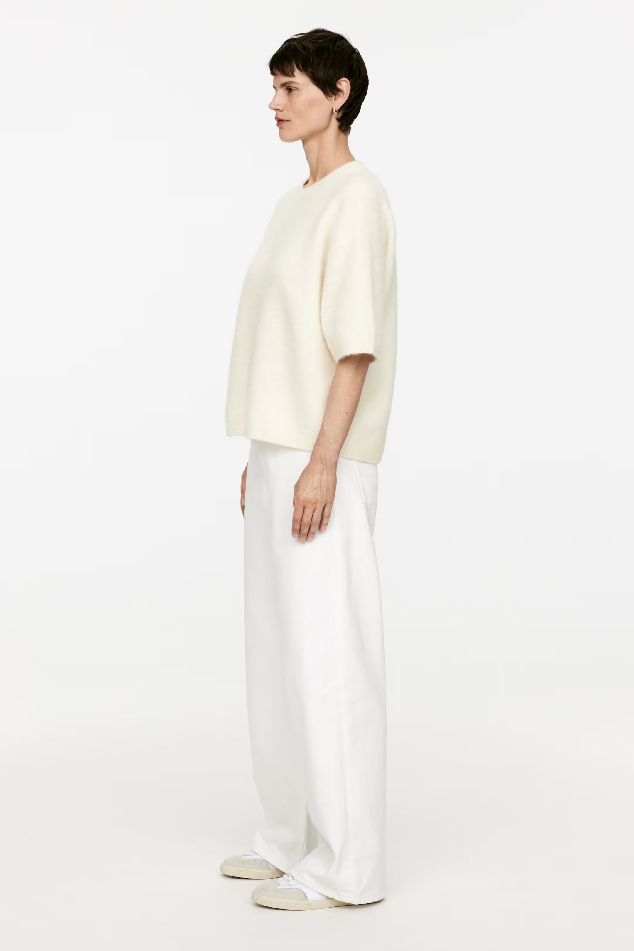 Alpaca-Wool Blend Jumper - Crew-neck - Short sleeve - Off White - Ladies | H&M GB | H&M (UK, MY, IN, SG, PH, TW, HK)