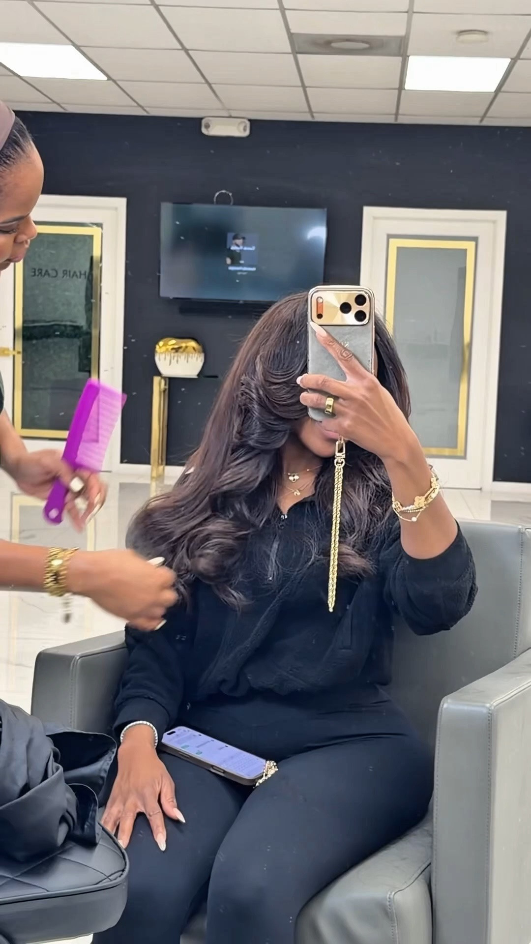 Follow @hairnista on instagram and use promo KIRA20 