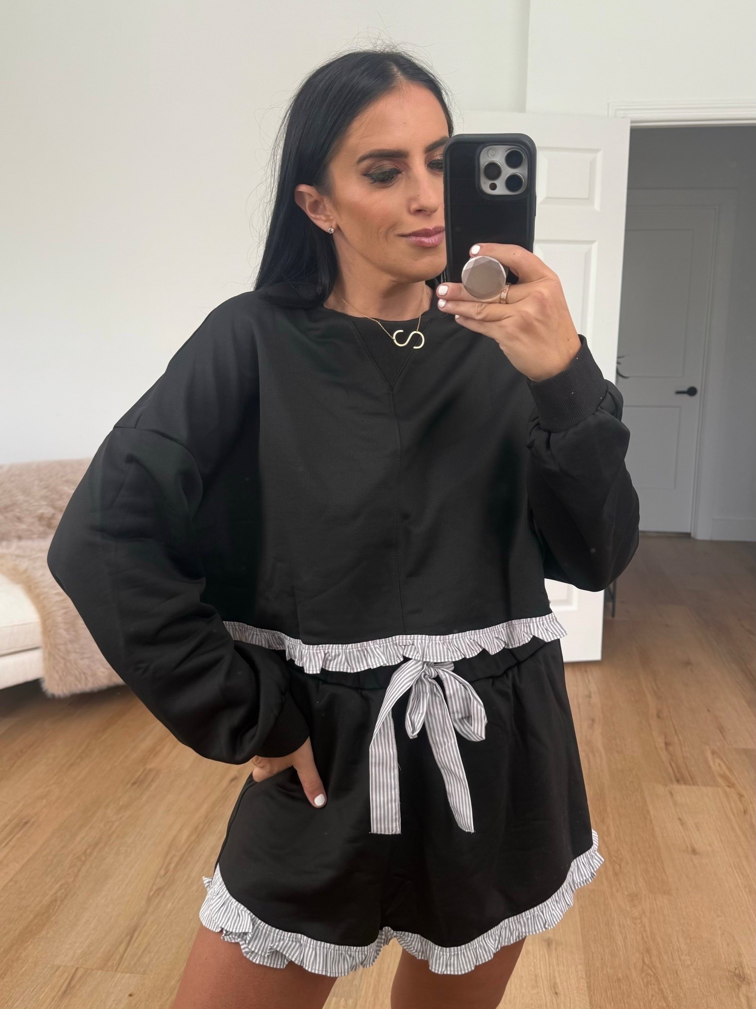 Amazon fashion 2 piece lounge pajama set wearing size medium 