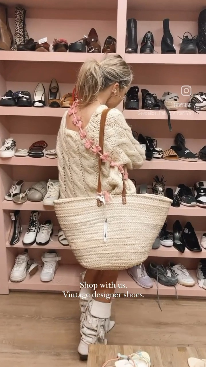 European Summer layers we love to wear, cardigans and waistcoats 🫧🌸 linked the cutest ones below fy girls .. and so easy to style also during autumn xx 
.
Our (phone) accessories are from our brand @prettypiecesbySiss online shoppable: www.bySiss.com

#LTKU #LTKTravel #LTKStyleTip