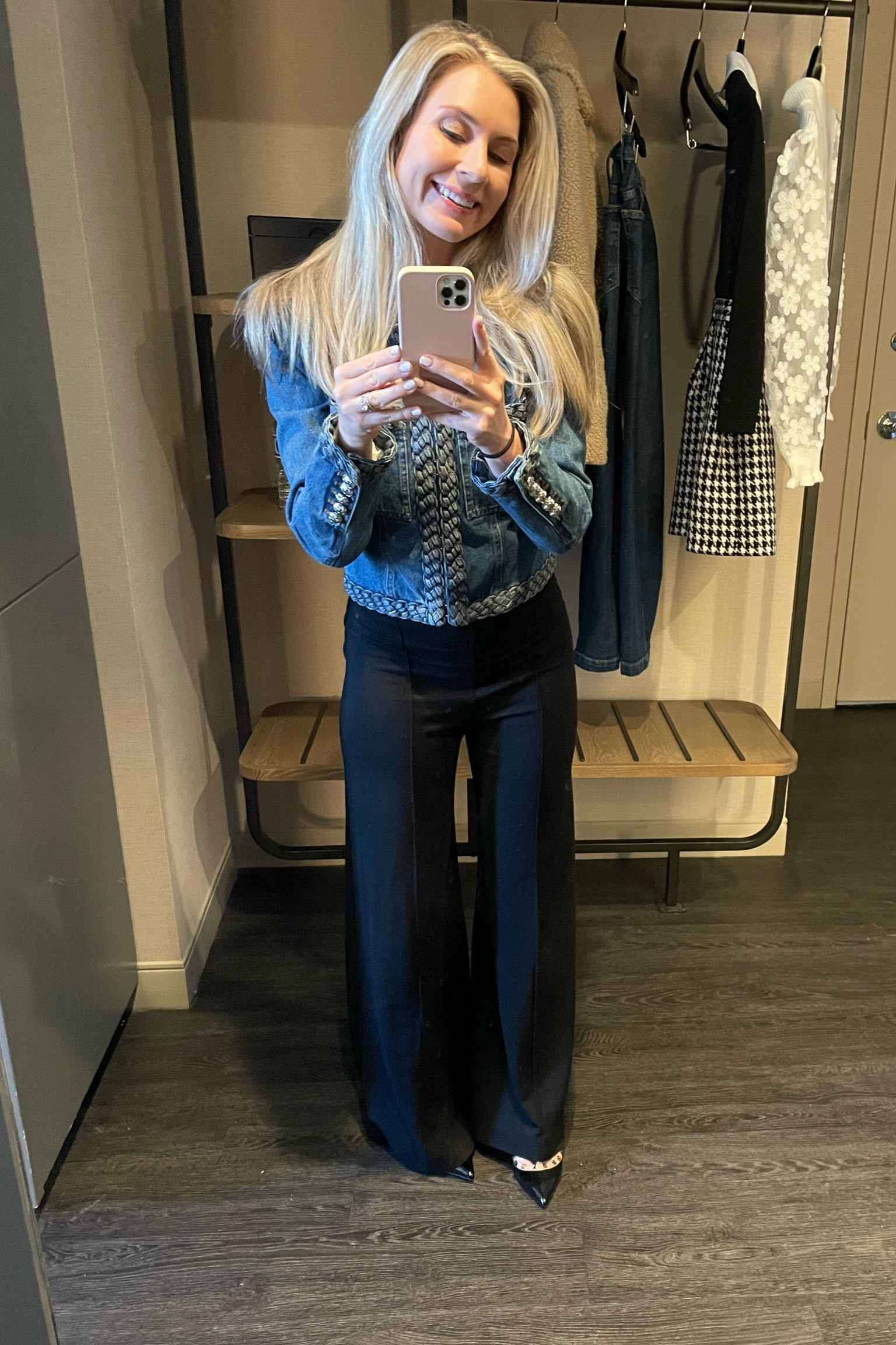 Day 1 look at 2024 LTK kickoff. It is coldddddd in Dallas. Bringing back this Veronica Beard blazer!