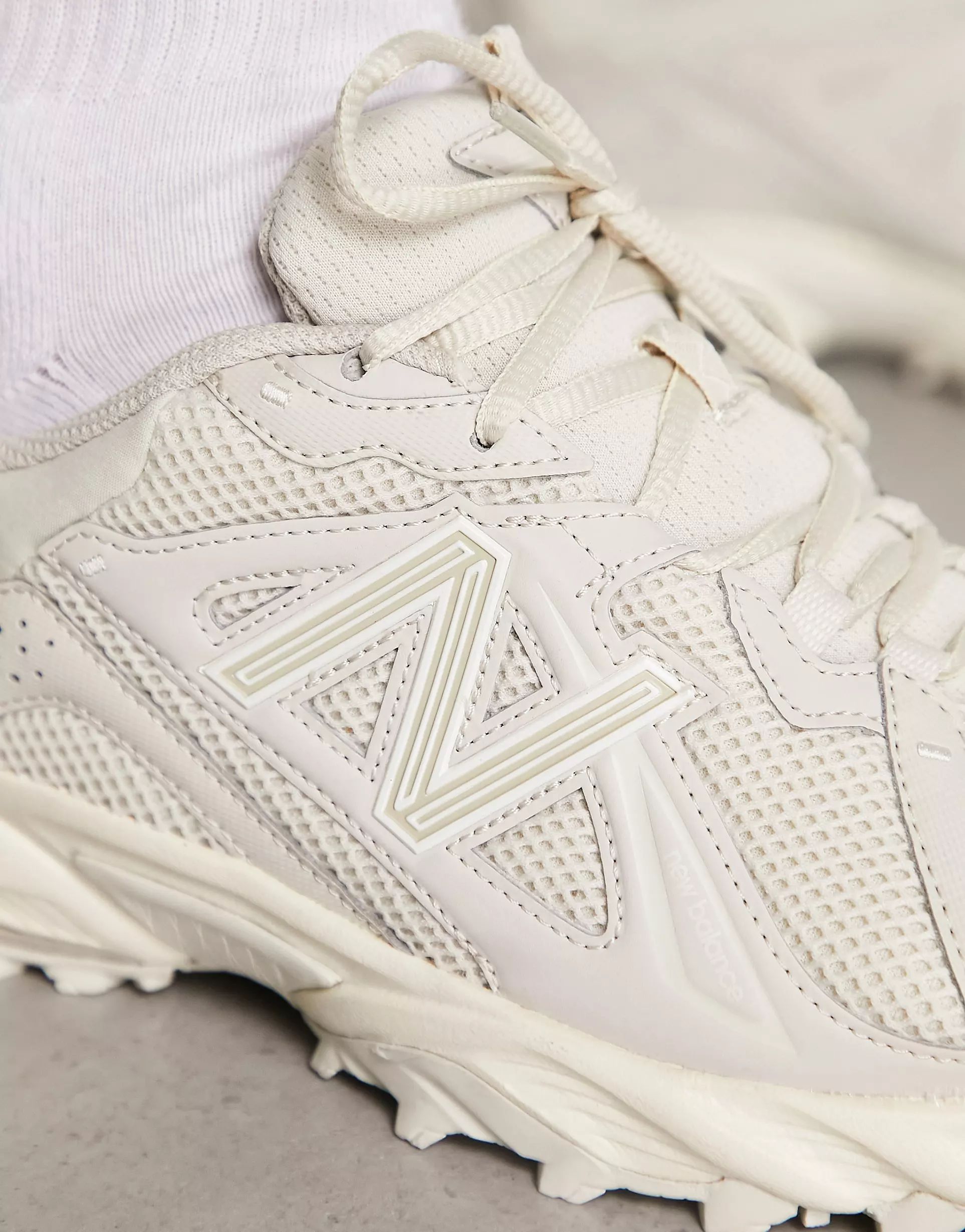 New Balance 610 trainers in off white | ASOS (Global)
