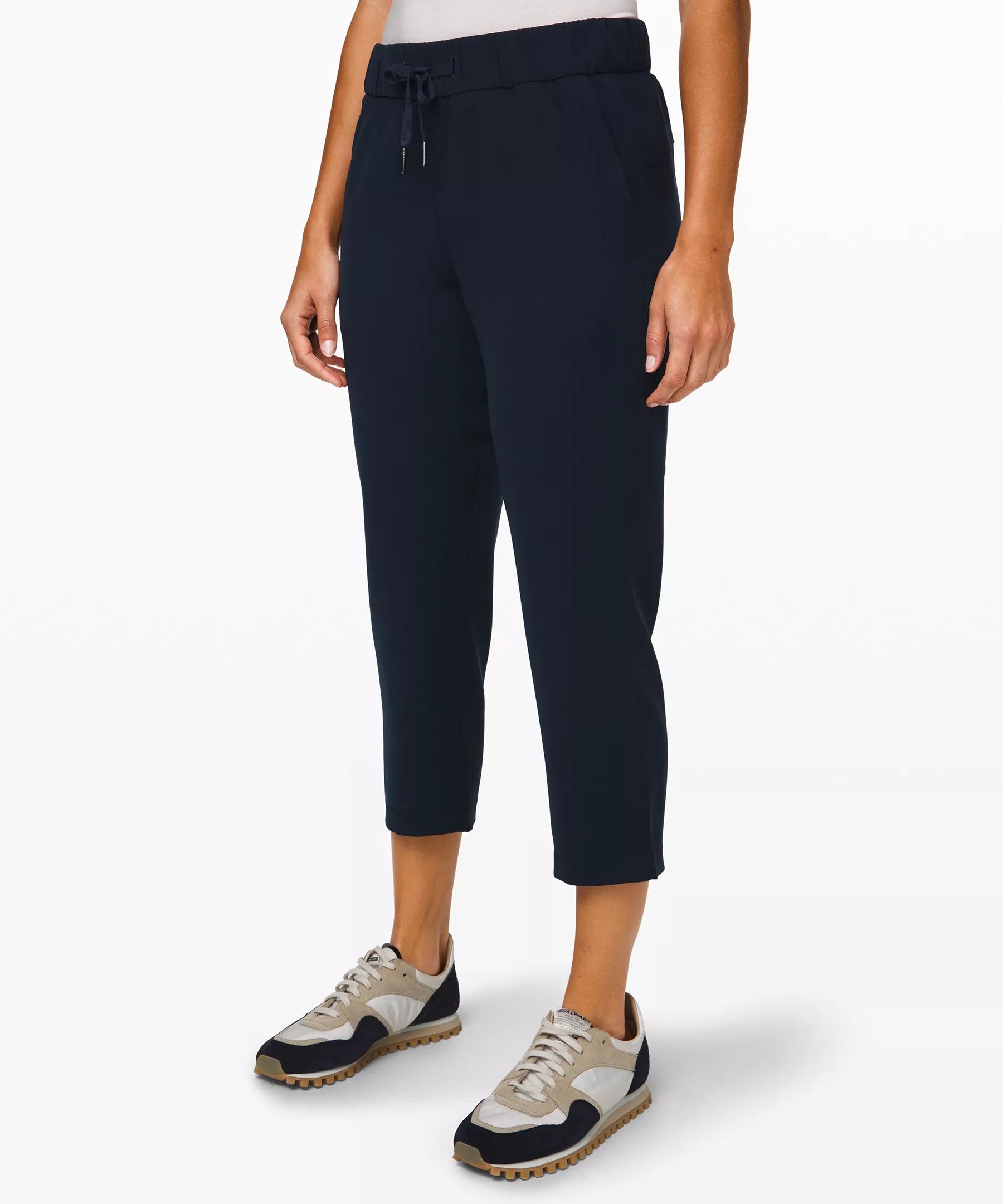 On the Fly Mid Rise Crop *TravelWoven | Women's Pants | lululemon | Lululemon (US)