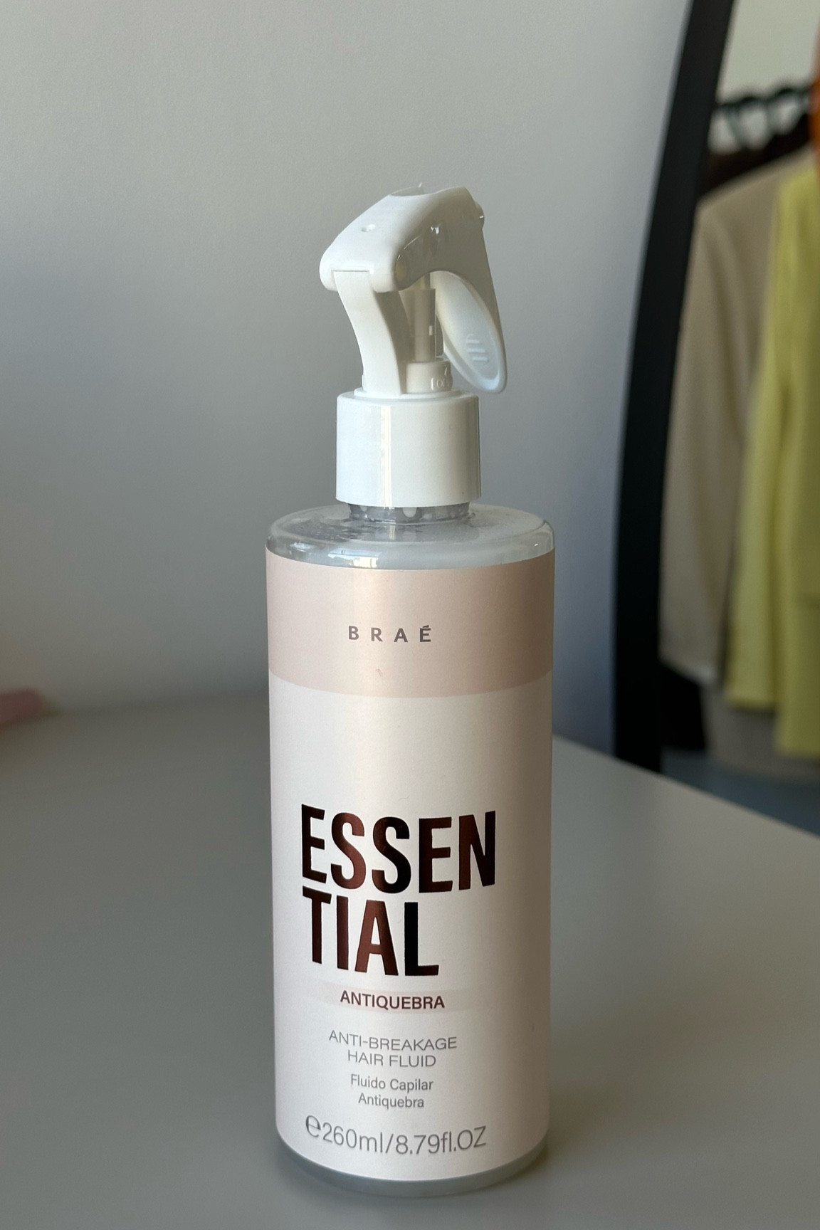 Kit Braé Essential Hair Repair é ideal para a sua rotina de hair care se tornar ainda mais prática e versátil. Traz fórmula que repara, hidrata, protege, reconstrói e proporciona brilho intenso à fibra capilar. Pode ser utilizado como finalizador ou tratamento reparador.
