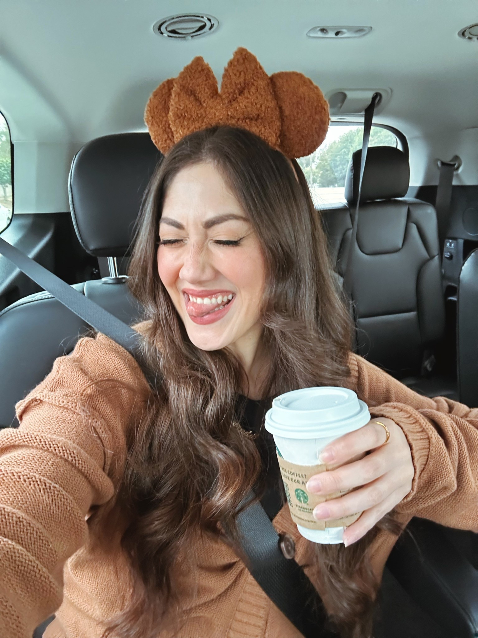 Minnie Mouse ears
Disney outfit


#LTKTravel #LTKStyleTip #LTKSeasonal