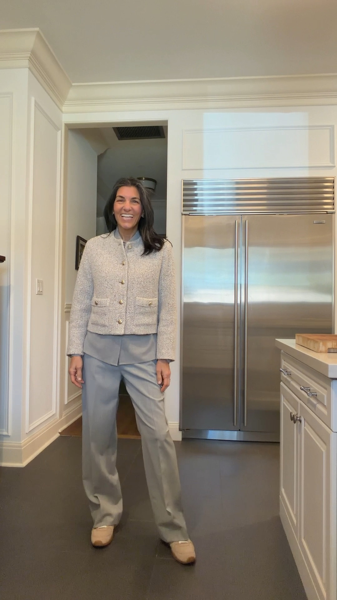 I’m in grey and beigewhile my special guest is in brown and white 