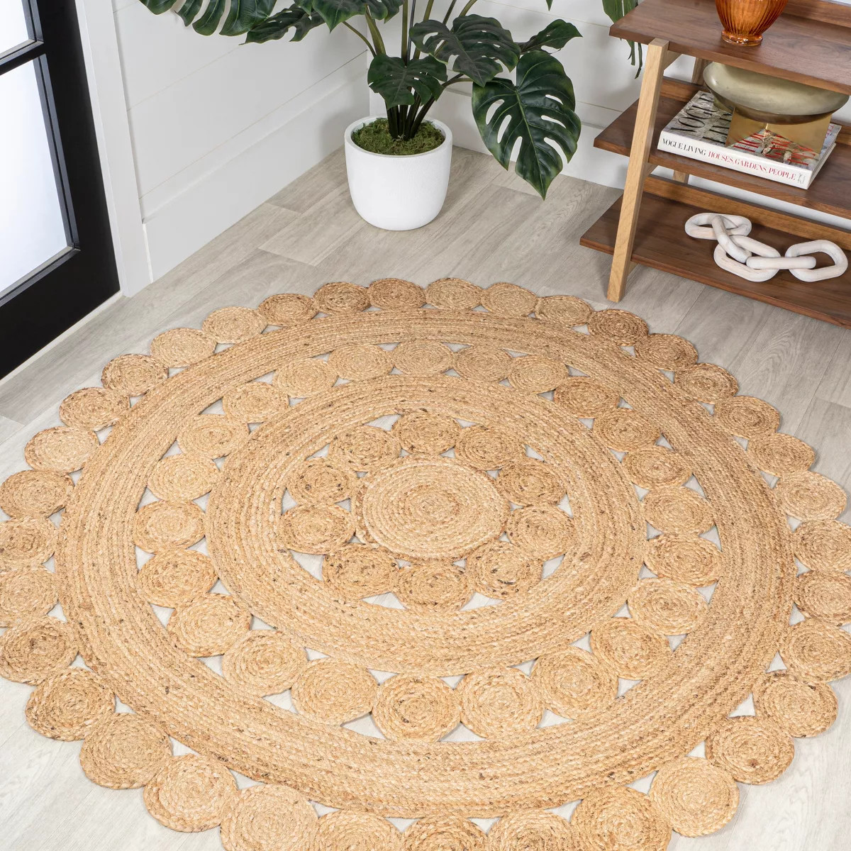 Daisy Hippy Jute Medallion Circle - JONATHAN Y | Target