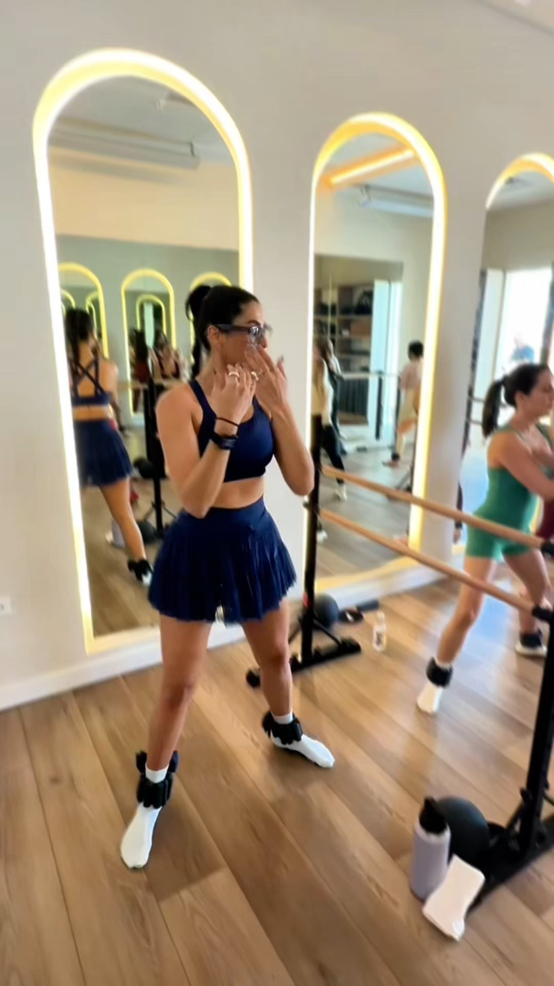 Acompáñame a mi clase de Barre con este set de Popflex Active

#LTKfitnessgoals #LTKActive #LTKootd