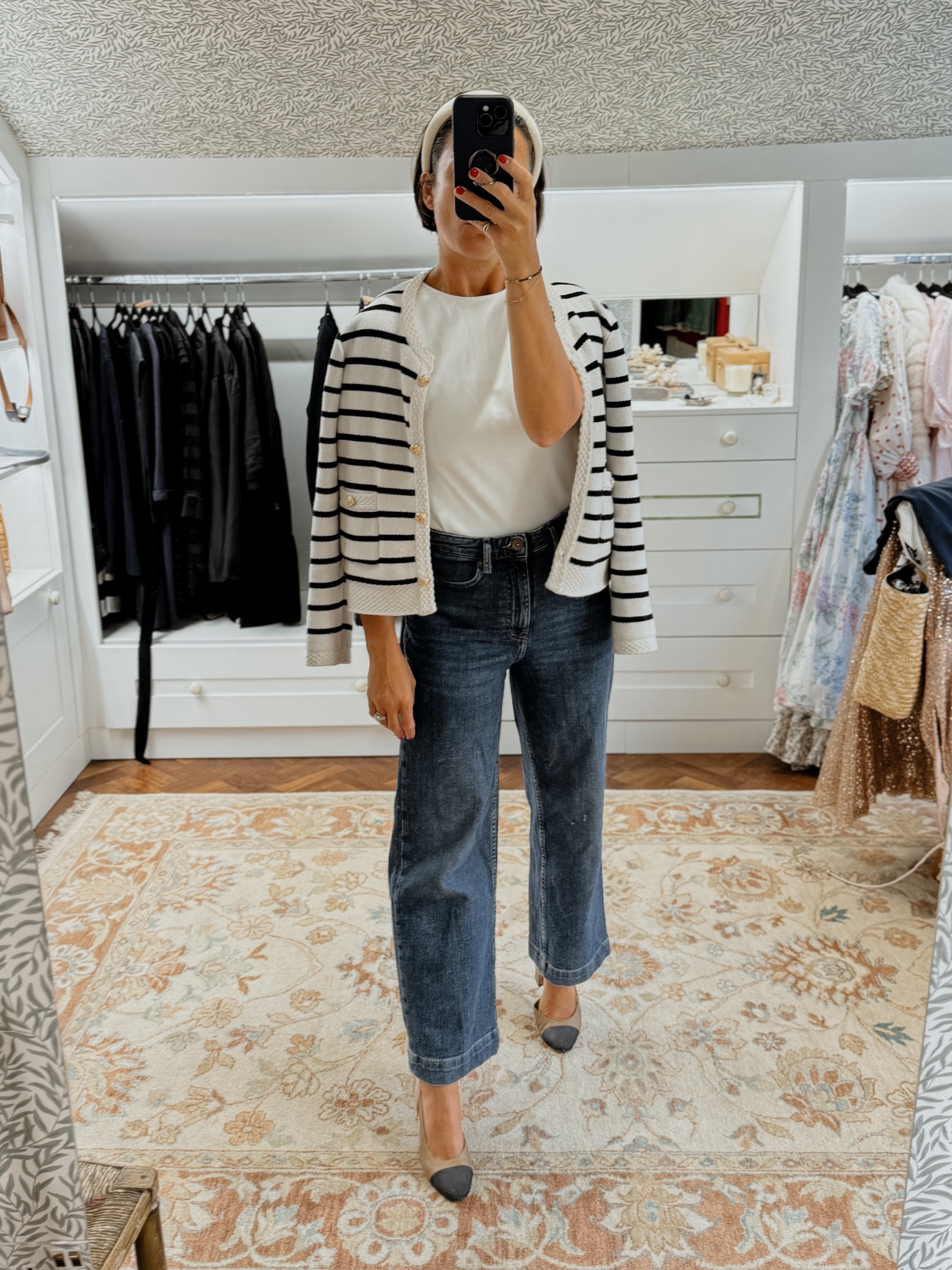 Chic Autumnal Look. Wide leg jean and striped cardigan jacket 