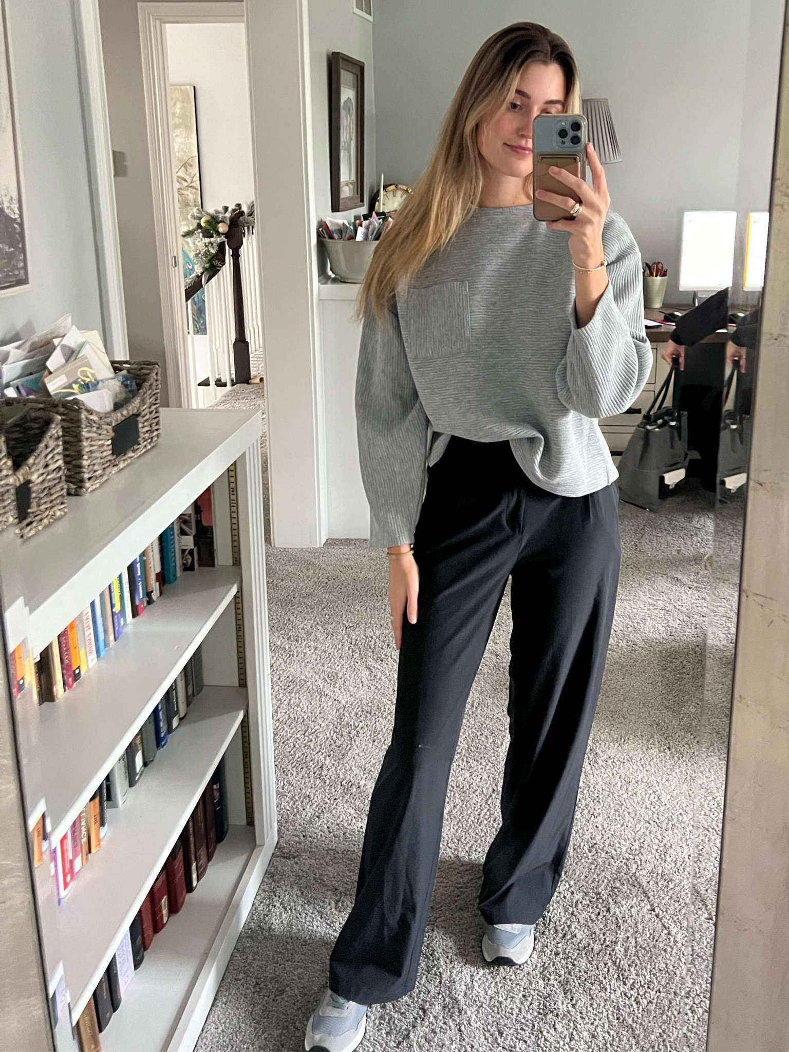 WORK FROM HOME VIBES

#LTKfitness #LTKworkwear #LTKshoecrush