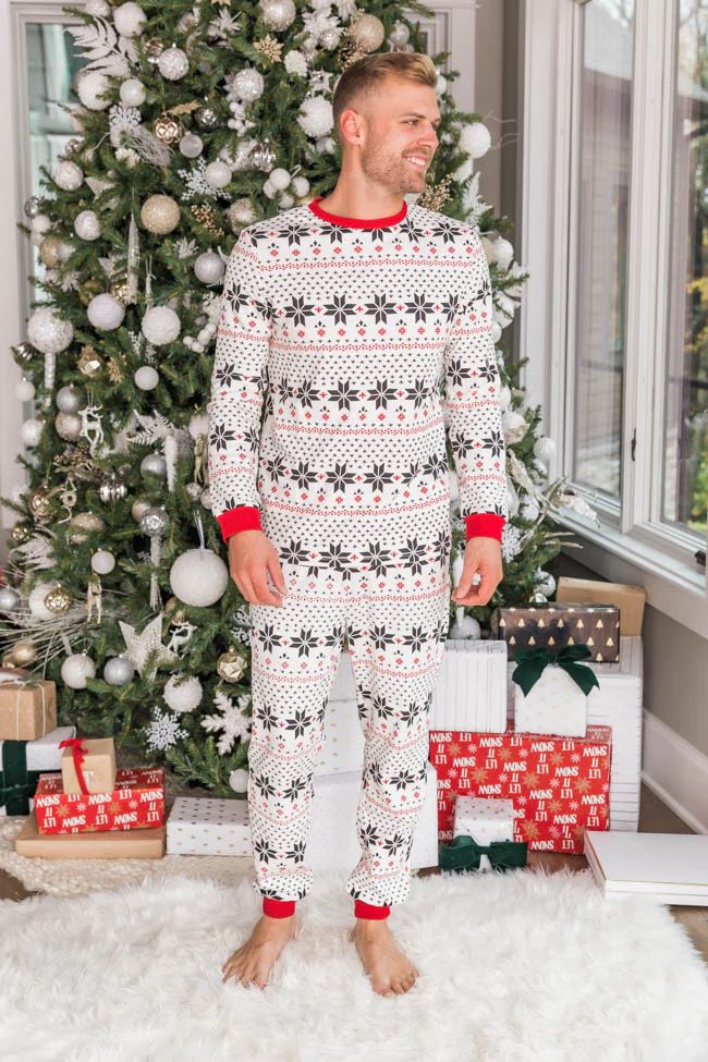 Winter Delight Men's Snowflake Pajama Pants | The Pink Lily Boutique