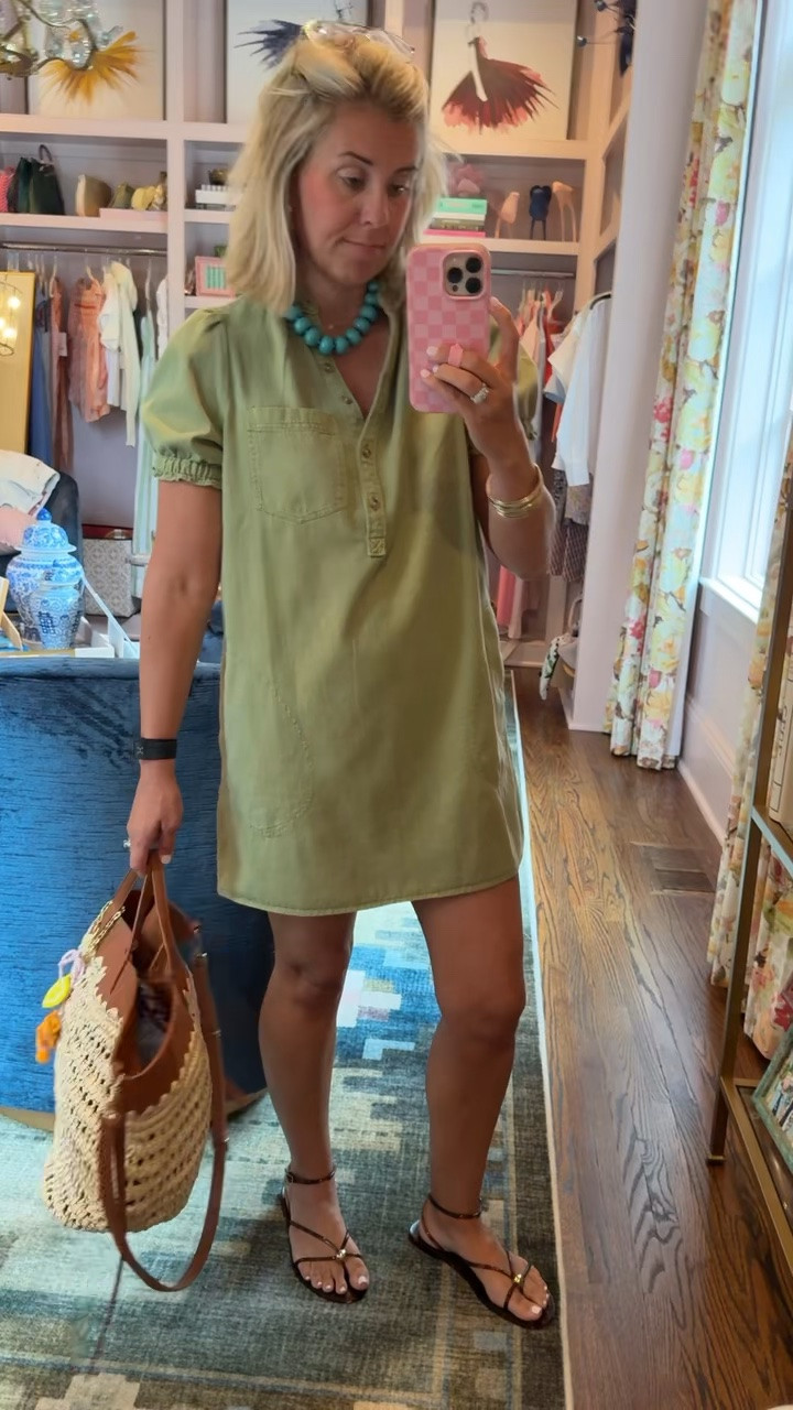 Cutie throw on and go dress in this beautiful green shade. I’m in small and 8 sandal tts. 

 *Use my code Catherine20 at A+B
 *Use code Mixandmatchmadness at Loopy