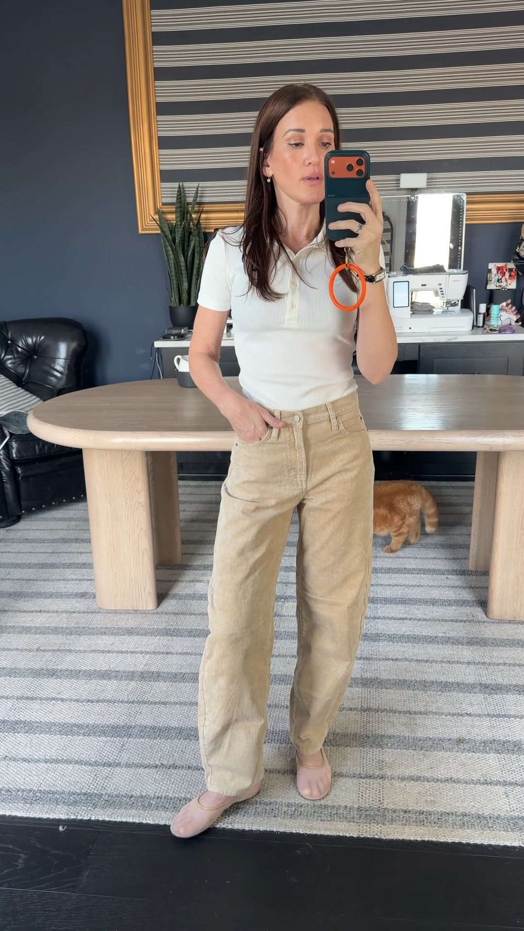 Love these barrel corduroy pants. Not super barrelly, not cropped and they aren't tapered ❤️❤️❤️
Wearing size 24

#LTKmomlife #LTKootd #LTKOver40