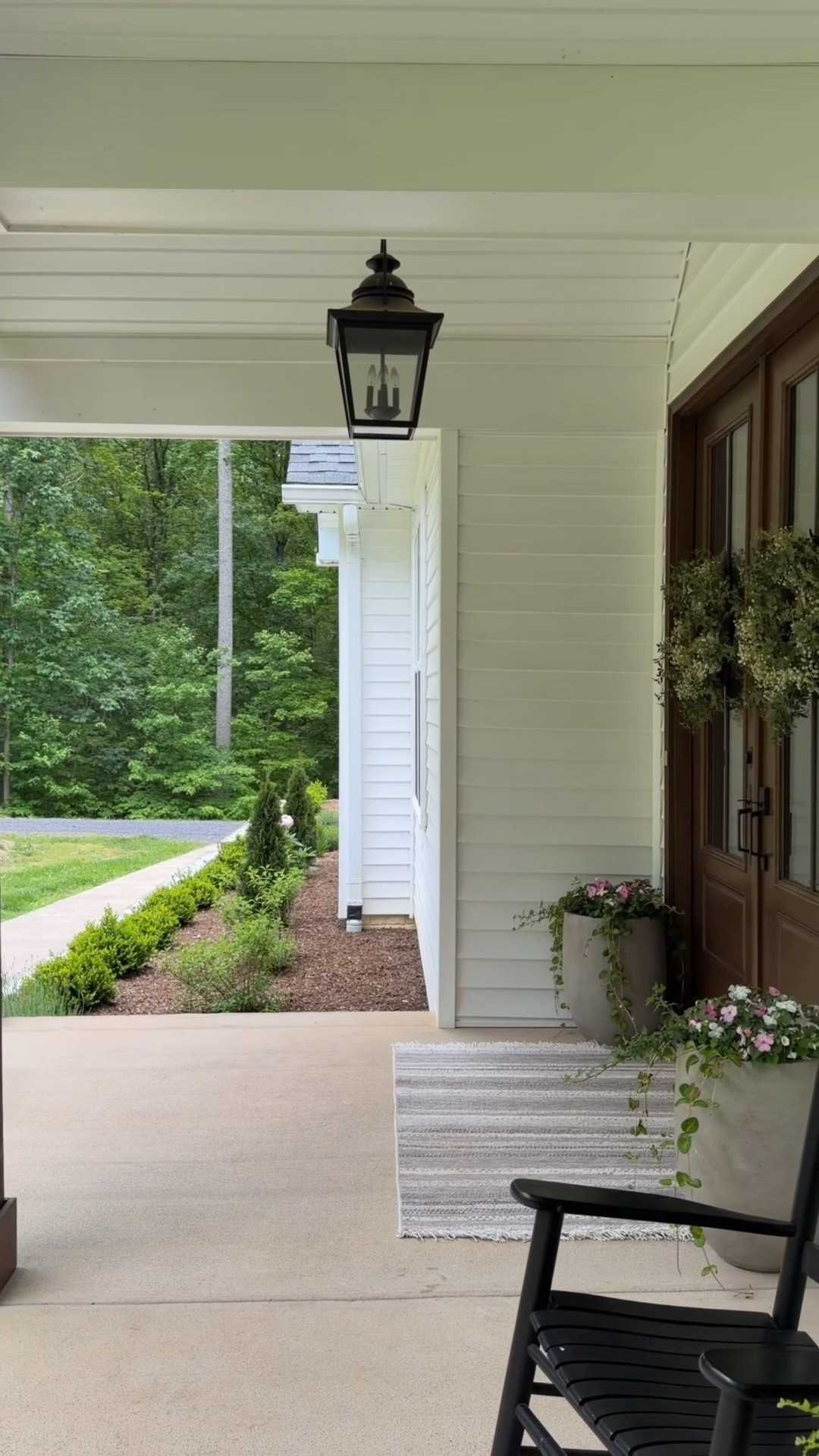 #Ad I don’t have the biggest porch, so I’m really intentional with what I buy to fill this space. My goal is to make this space cozy and beautiful without feeling cluttered. 

@Wayfair is the first place I check when I am planning a space and they have a ton of smaller space solutions. 

#Wayfair
#WayfairPartner
#wishyouwerehere
#outdoor

#LTKmomlife