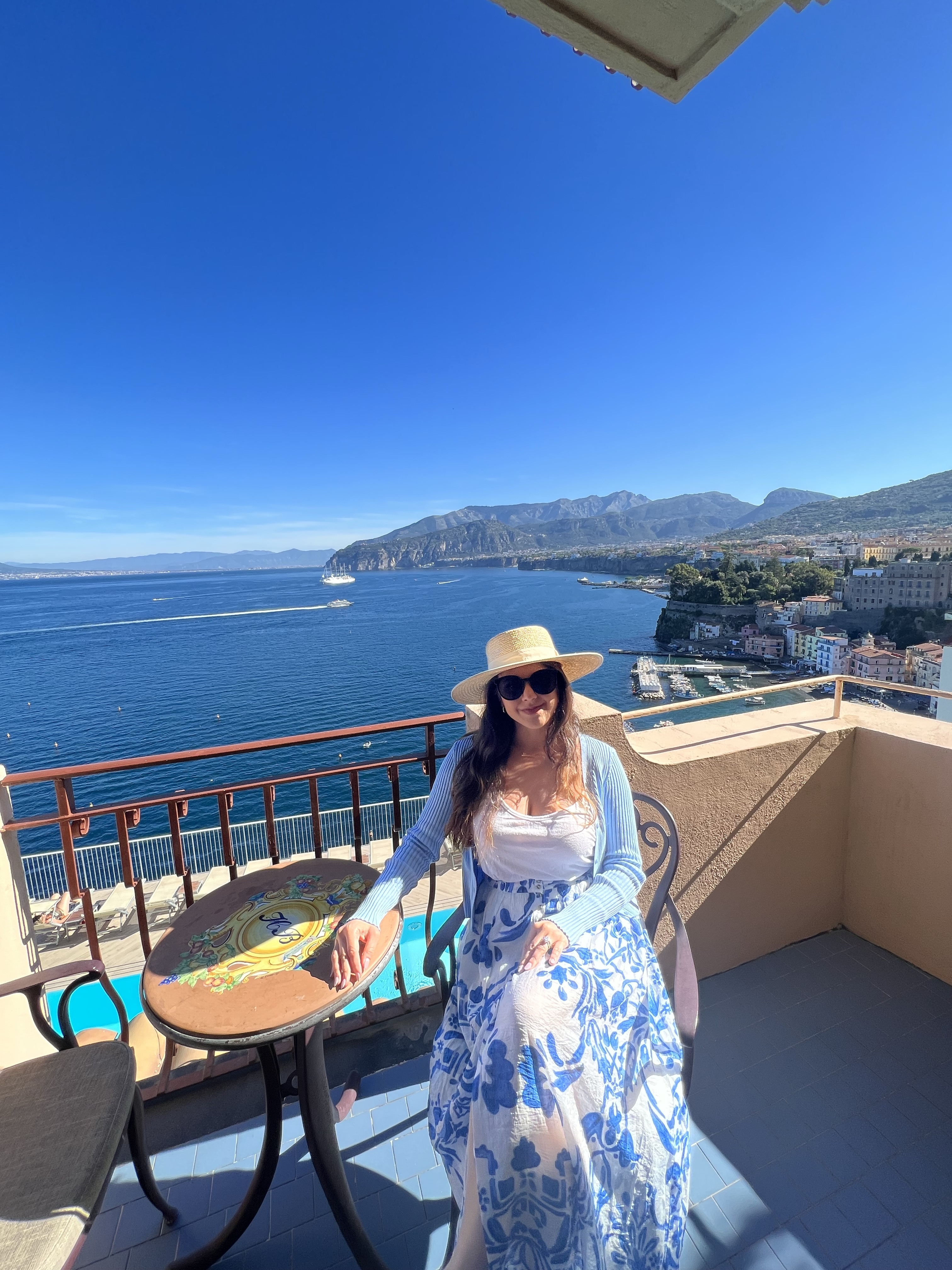 Stayed in Sorrento before exploring the Amalfi Coast 🇮🇹 #travelstyle #sorrento #amalficoast #italy

#LTKFindsUnder100 #LTKTravel #LTKStyleTip