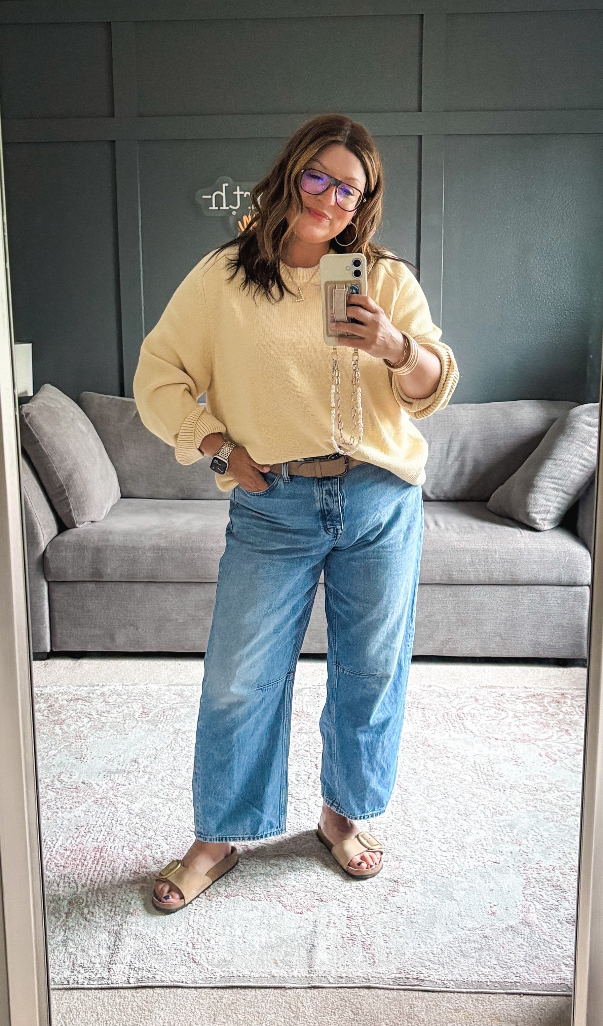 Today’s ootd:
Abercrombie sweater (XL)
Banana Republic belt (L)
Madewell barrel leg jeans (31)
Birkenstock sandals 


#LTKMidsize #LTKxMadewell #LTKOver40