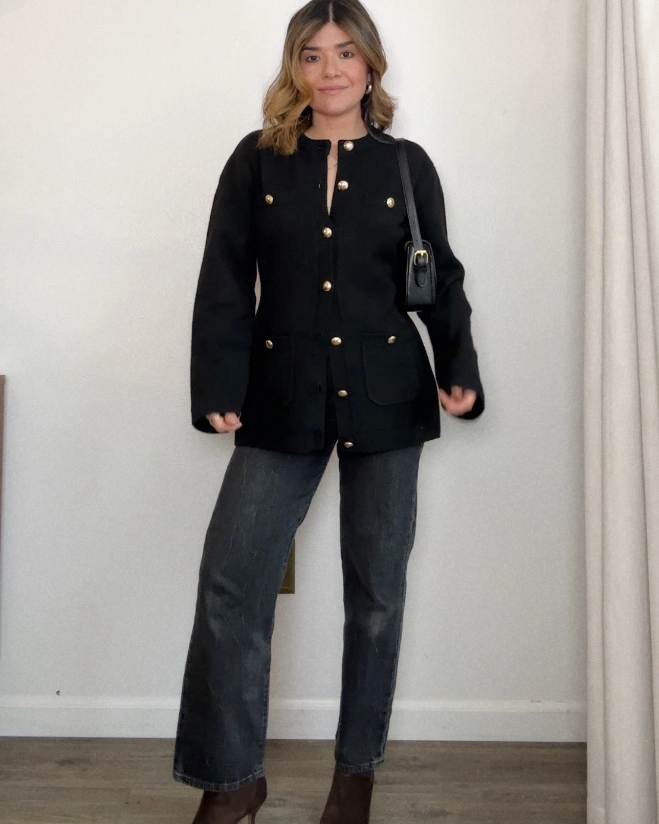 Styling my current favorite cardigan! 
It runs tts, I’m wearing size xs! Take 20% off right now. 

#LTKSaleAlert #LTKFindsUnder50 #LTKStyleTip