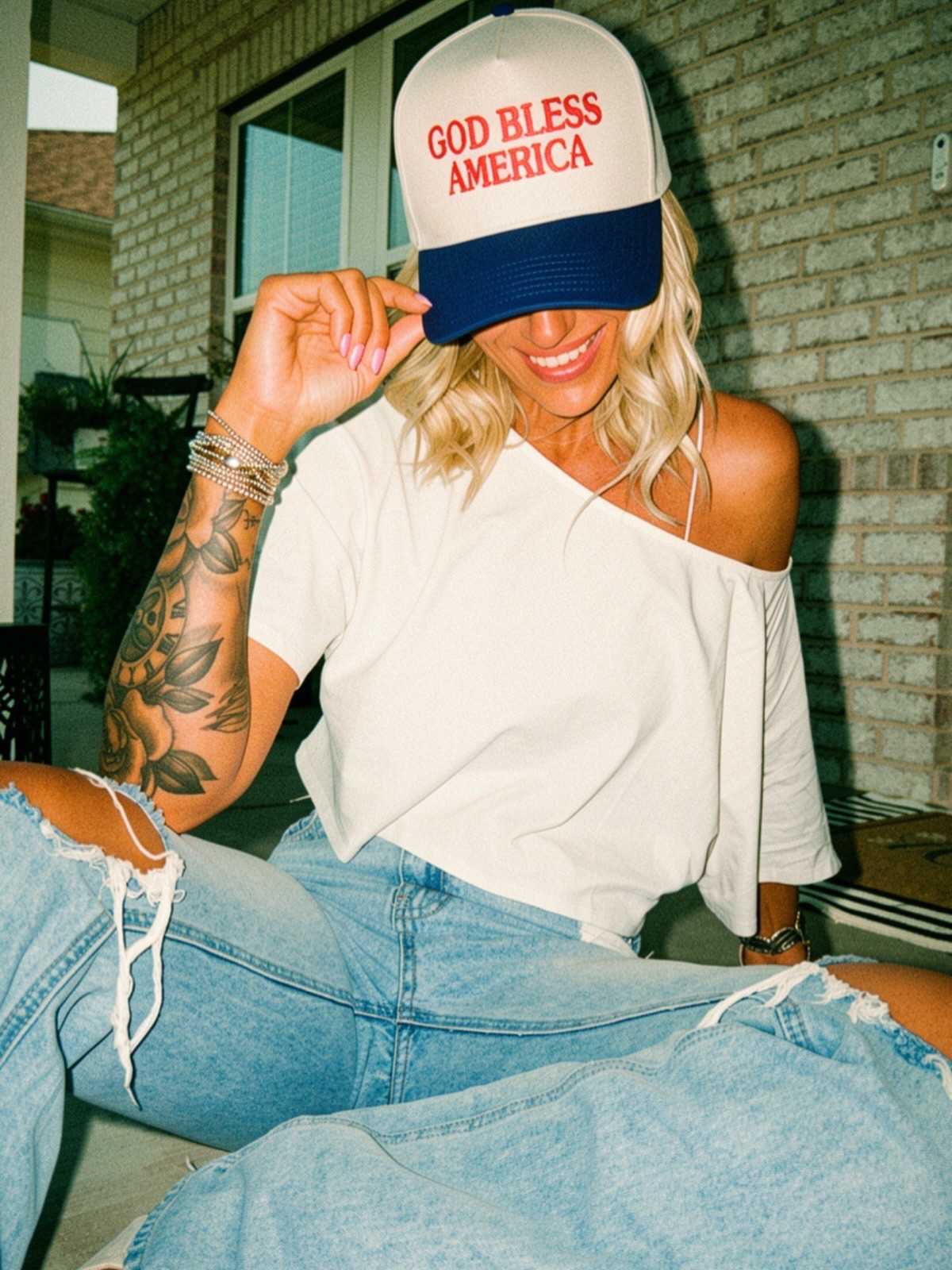 🇺🇸❤️🍒🤍🪩💙🦋

God Bless America Hat @willowchicboutique 
use code ASHC20 to save

#godblessamerica #summer #willowboutique