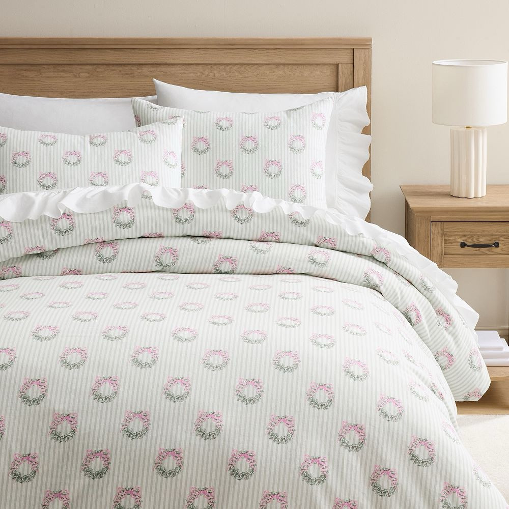 The sweetest flannel holiday sheets! Currently on SALE

Surprised me daughter with them and she loves them so much!

#LTKSeasonal #LTKHoliday #LTKGiftGuide
