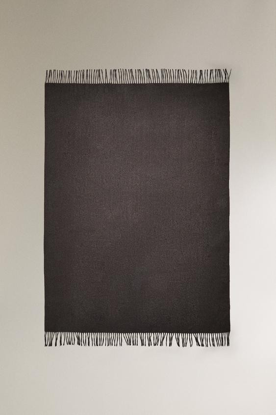 DECORATIVE FRINGED BLANKET | Zara US
