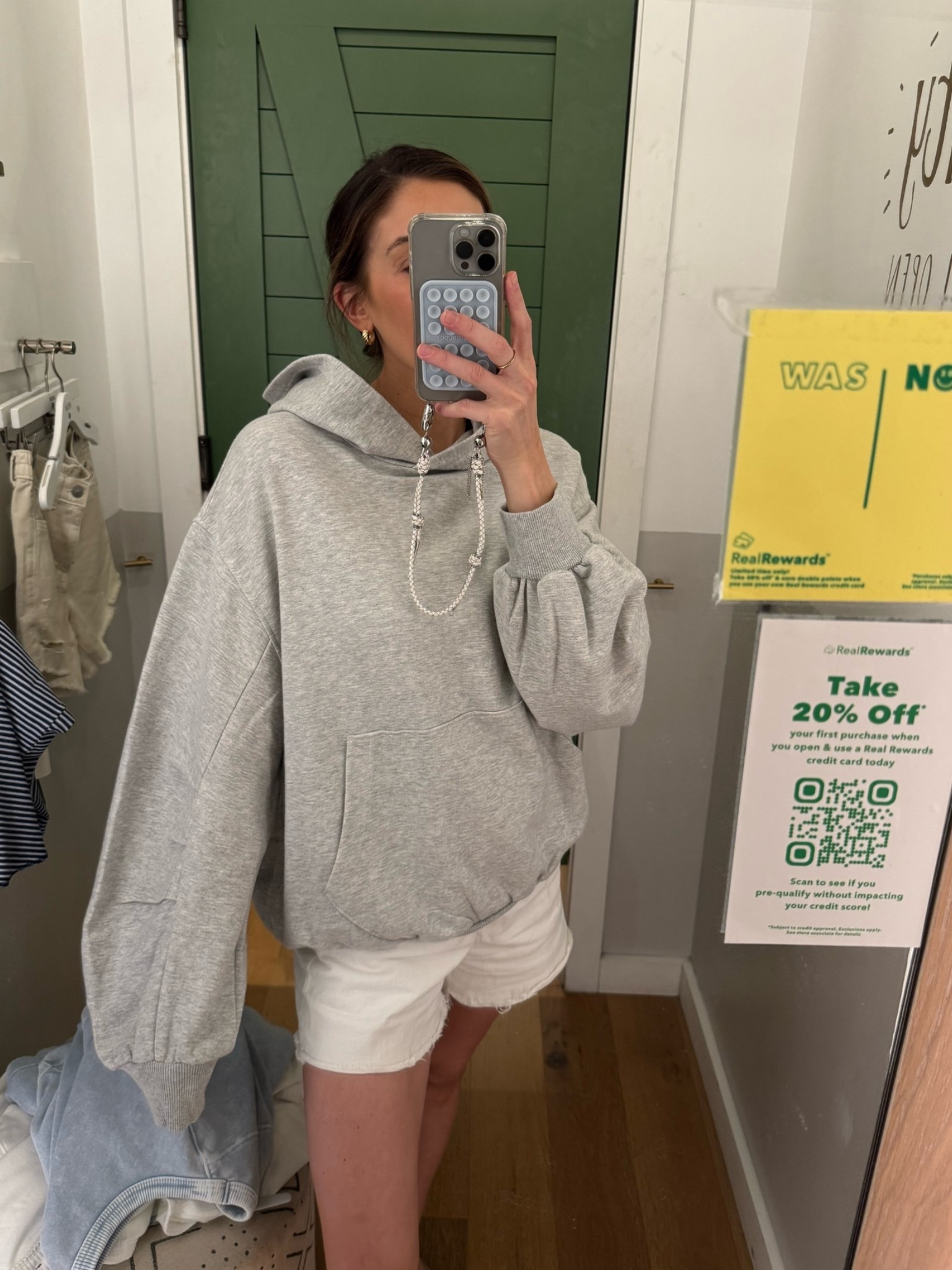 so good. love the thinner weight and drape of this oversized hoodie! wearing M so it’s extra oversized. and it’s on sale! under $40