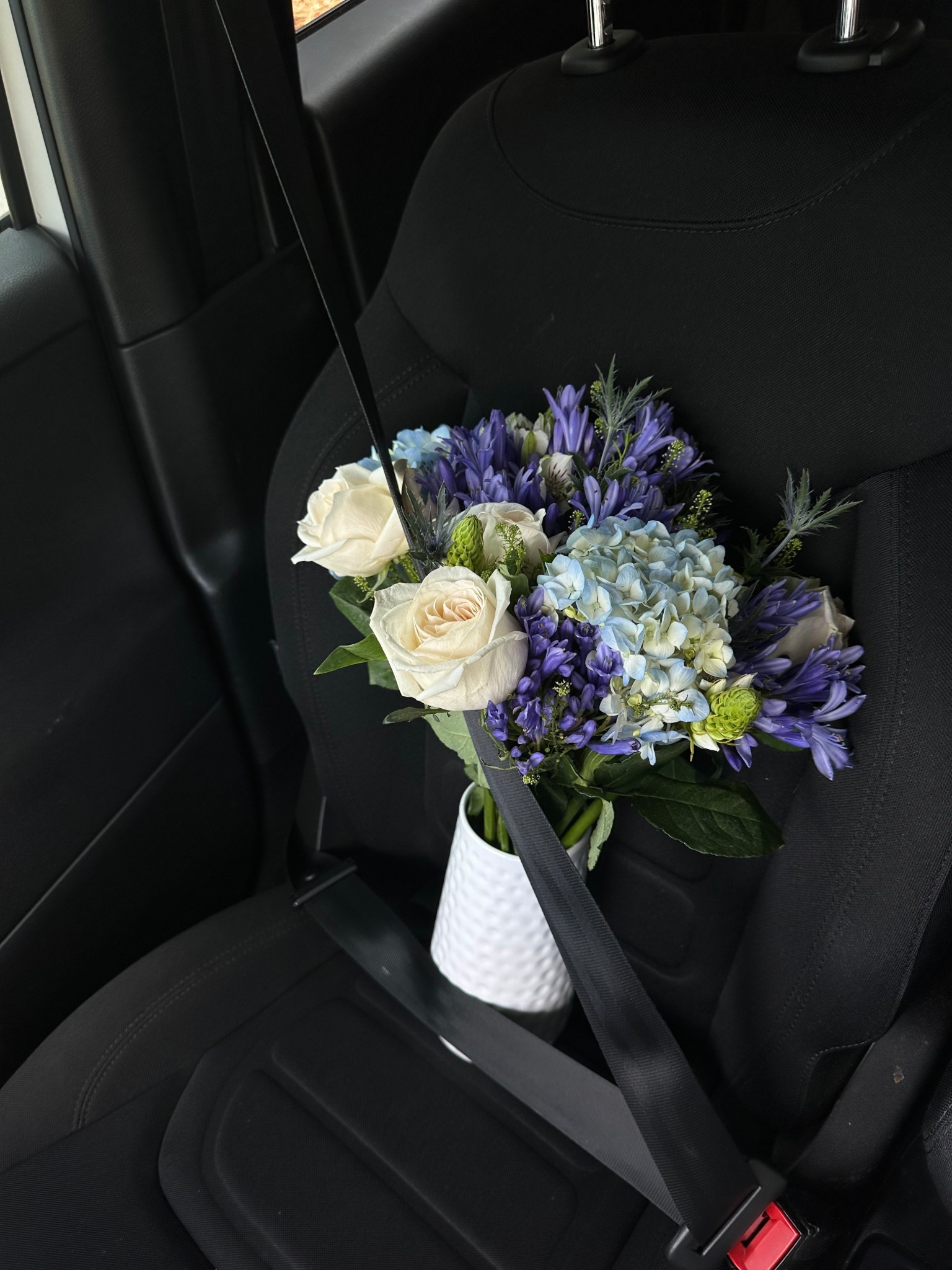 The most beautiful bouquets for Mother’s Day! from the bouqs co- some of my favorites linked below 💐￼
