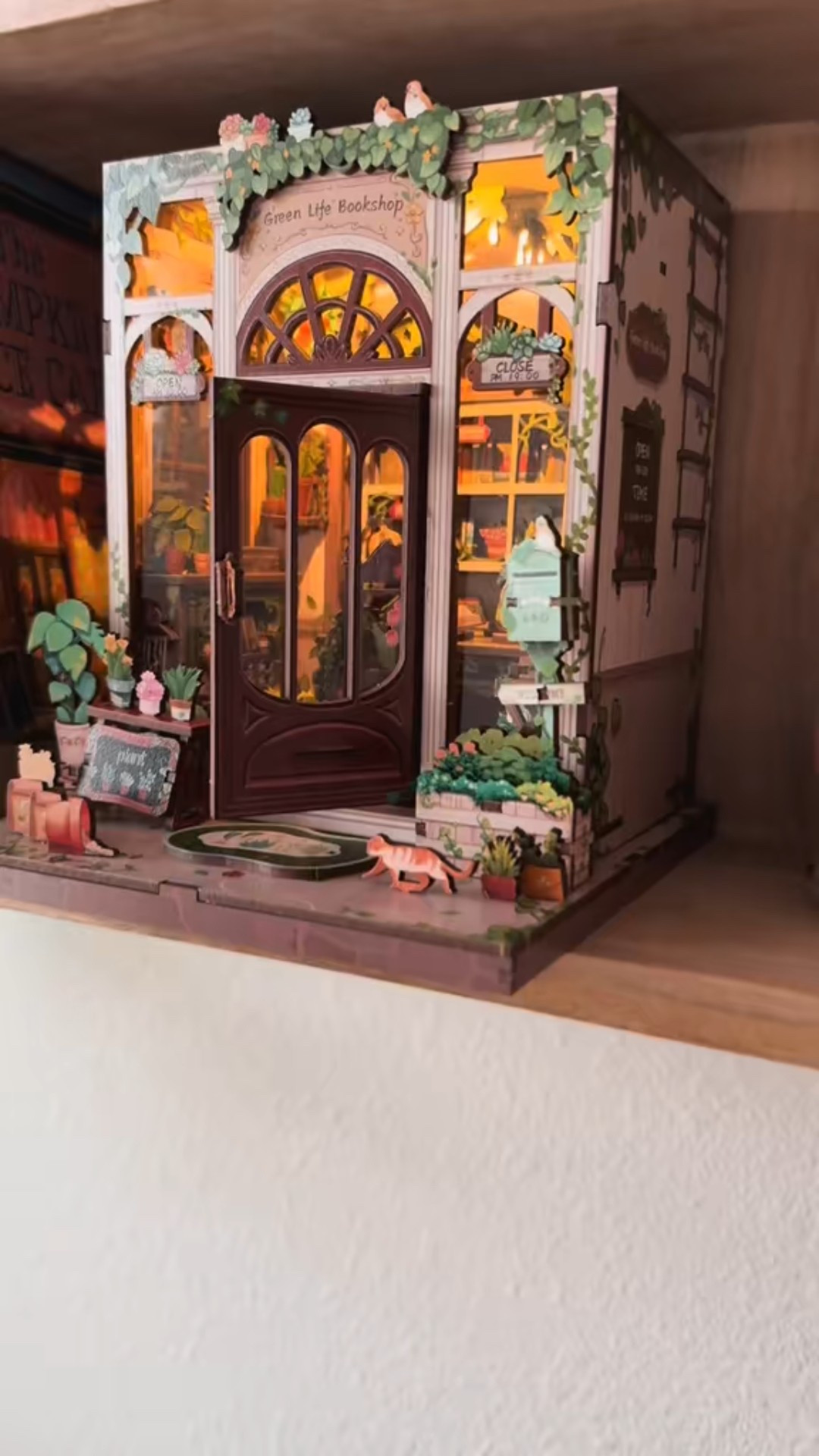 The cutest and coziest book nook for my bookshelf 