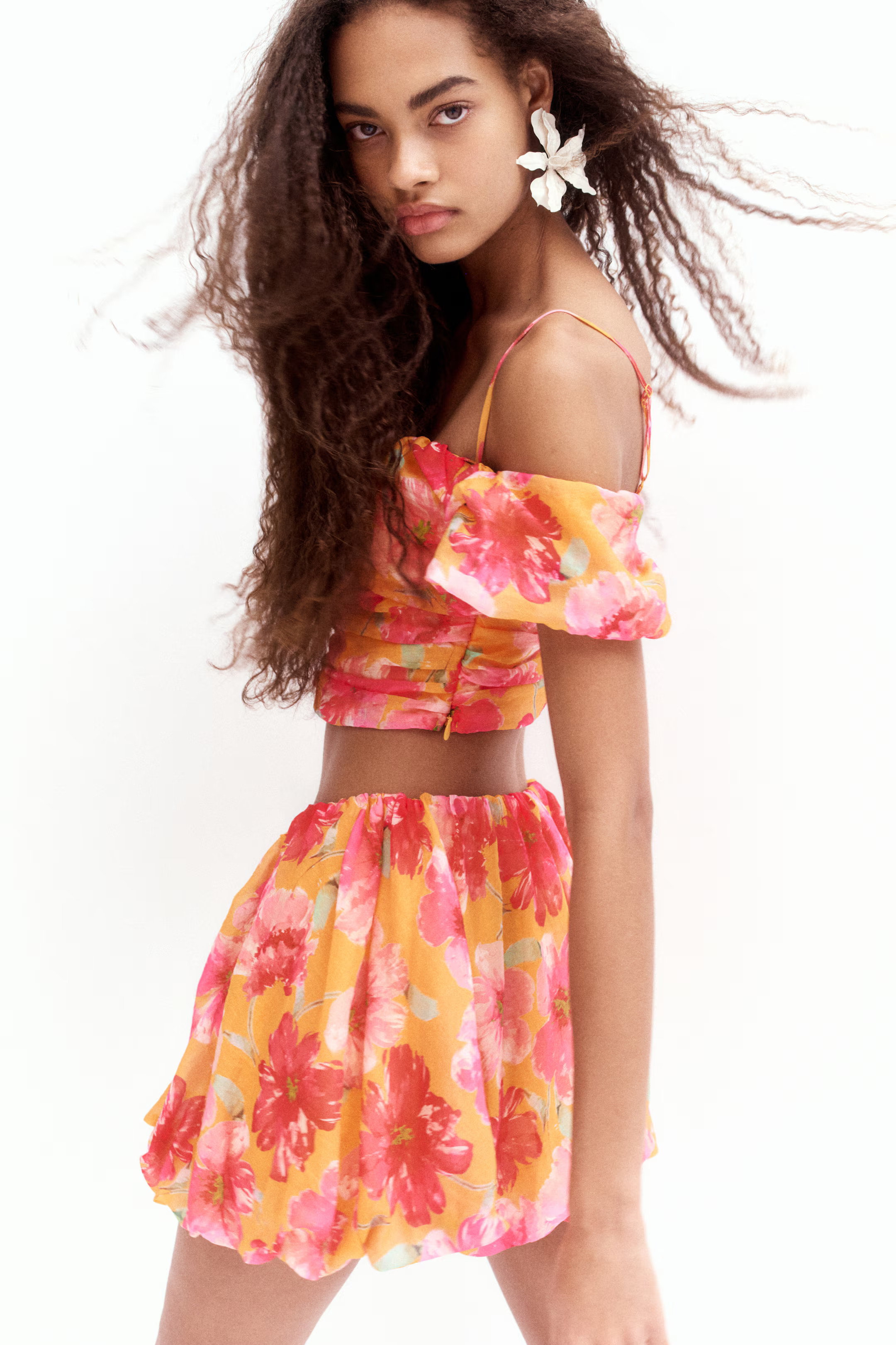 Cold shoulder blouse | H&M (UK, MY, IN, SG, PH, TW, HK)