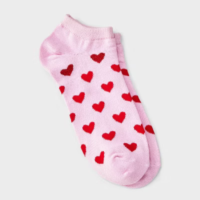 Women's Hearts Valentine's Day Low Cut Socks - Pink/Red 4-10 | Target