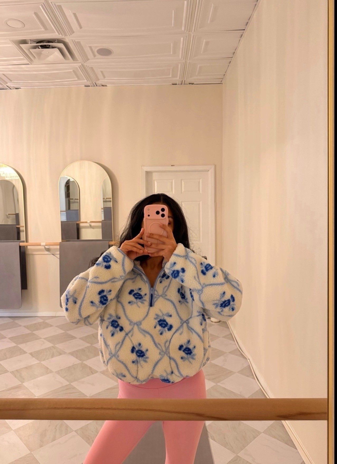 Cozy layer, still cute 💙
#cozyoutfit #fleeceweather #athleisurestyle

#LTKfitnessgoals #LTKootd #LTKdayinmylife