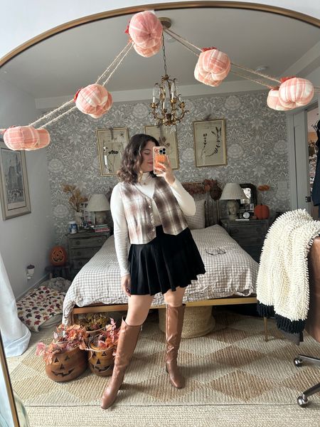 In love with this vest

Plaid vest, pleated skirt, fall outfit, wide calf boots, midsize inspo 

#LTKshoecrush #LTKmidsize #LTKstyletip
