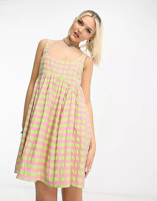 ASOS DESIGN mini letné šaty so štvorcovým výstrihom v ružovej a zelenej farbe | ASOS (Global)