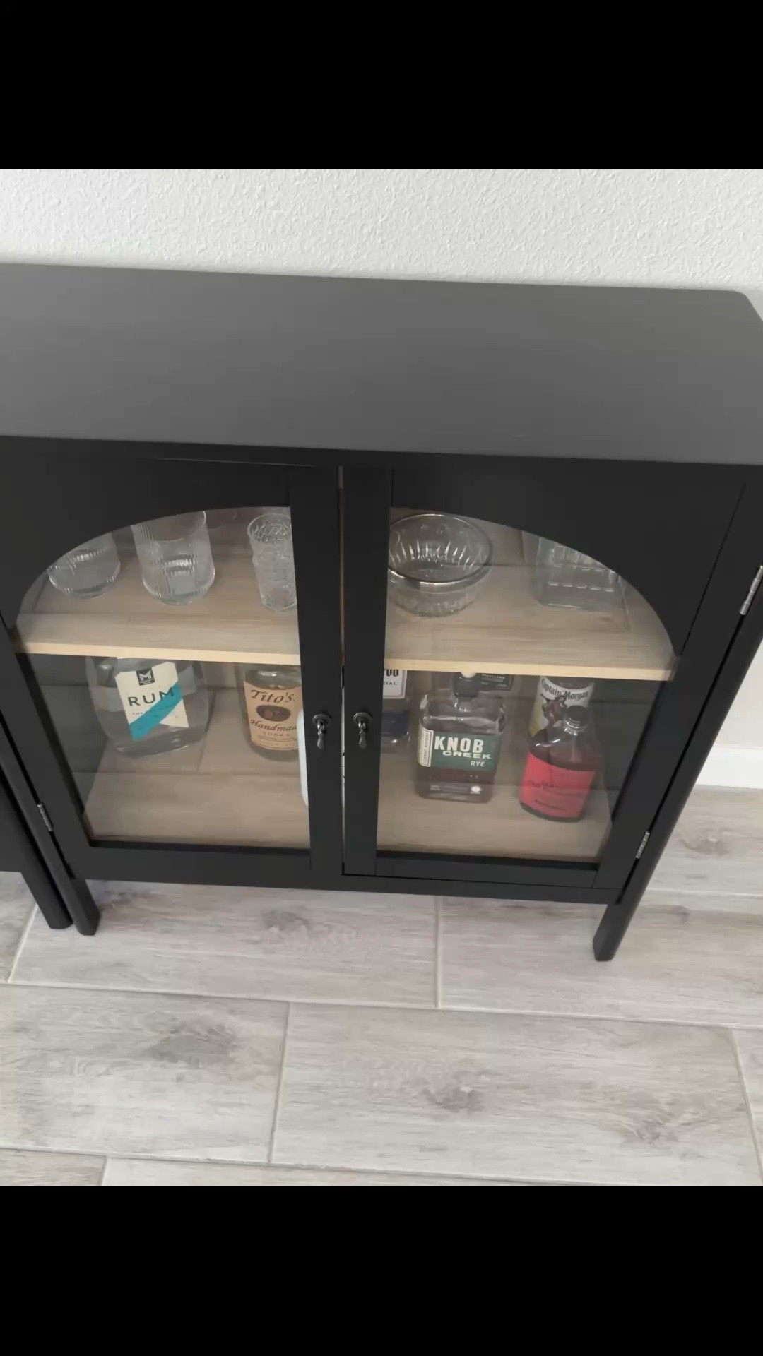 CUTEST BAR CABINET ✨

#LTKHome #LTKvlog #LTKSpringSale