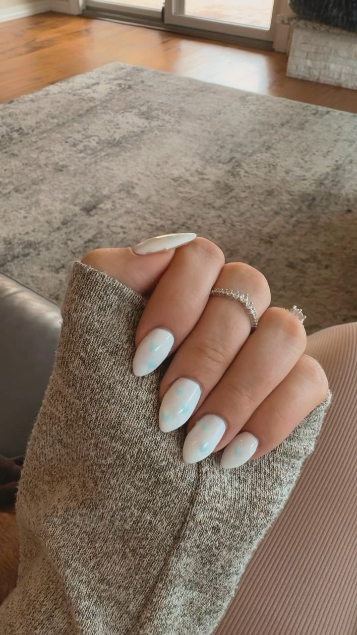 Love these nails! Did this last year but I found some similar pressings perfect for Valentine’s Day nails, or nails for expectant mothers having baby boys!

#LTKBump #LTKBaby #LTKSeasonal