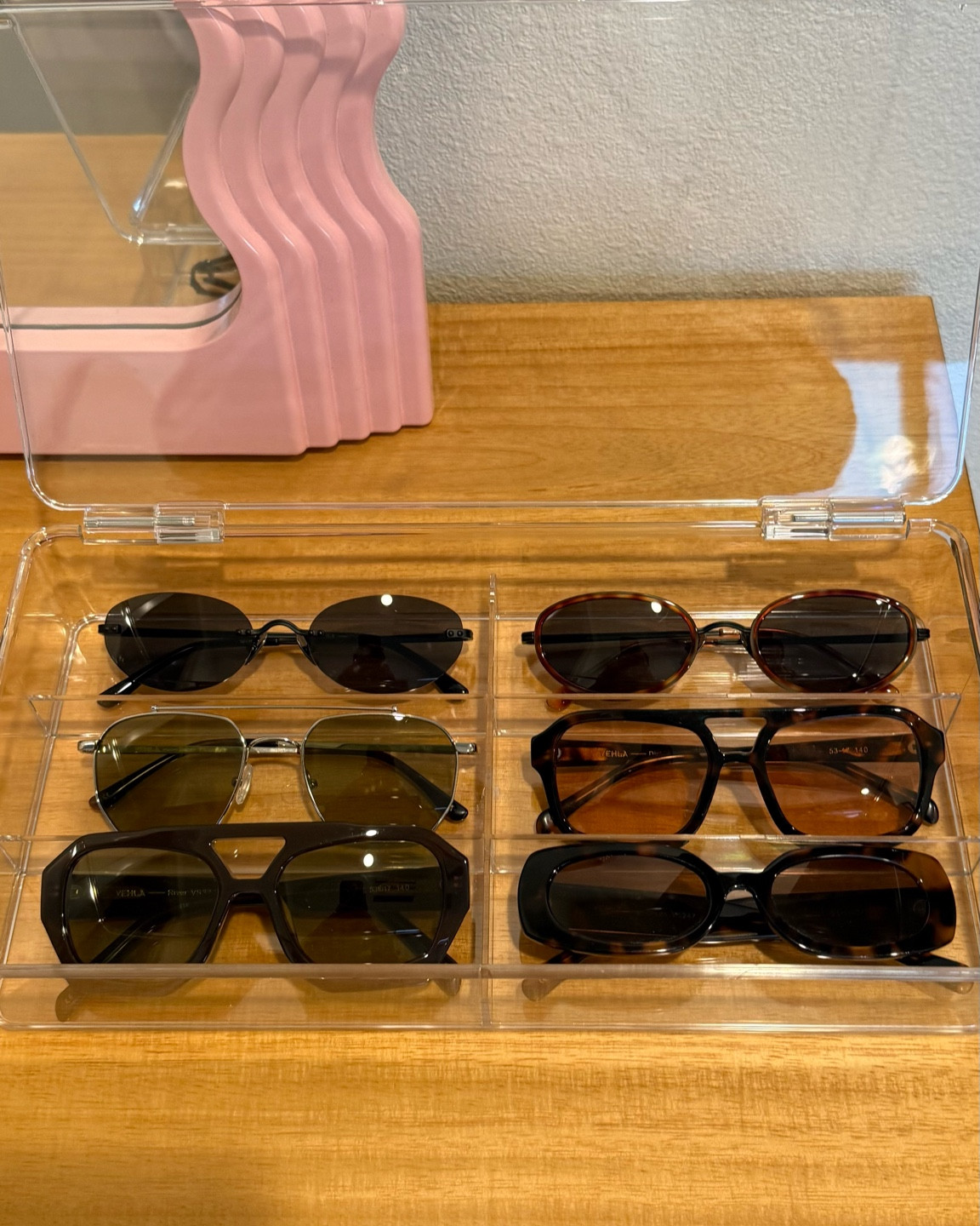the best sunglasses organizer & sunglasses (on sale 2 for 1)
#homeorganization #home #sunnies #sunglassesorganizer


#LTKSaleAlert #LTKHome #LTKFindsUnder50