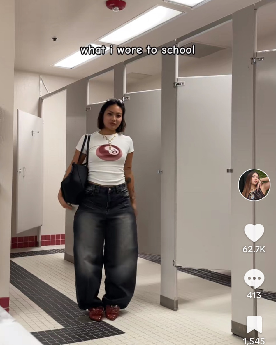 school outfit! #balloonjeans #barreljeans #baggy #college 