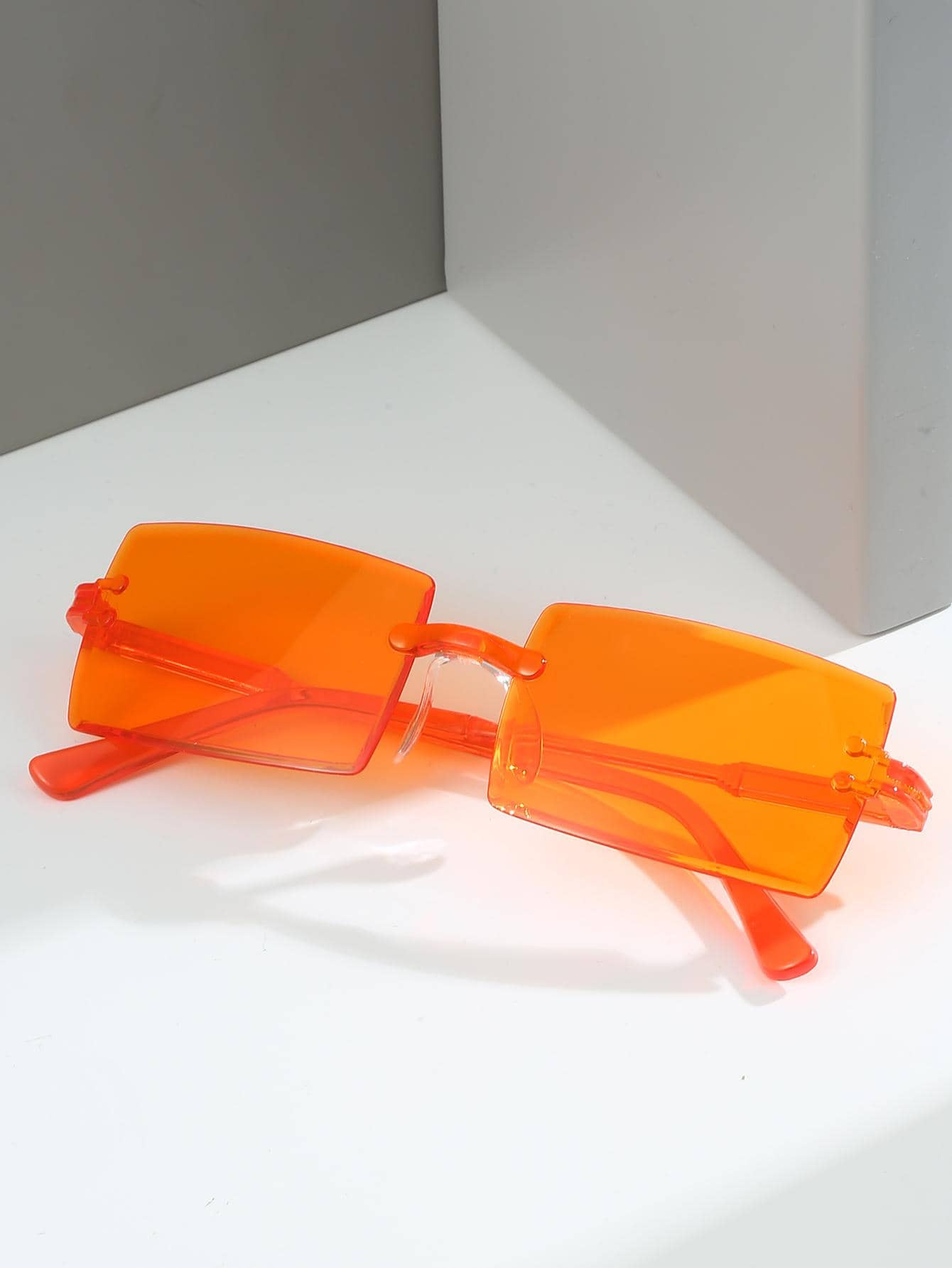 1pc Y2K Frameless Fashion Glasses Beach Accessories For Women Glasses Shades Basics Fall Winter Women Outfits Clothes Business Casual Gifts Spring Summer Bright Colors For Summer Beach Vacation,Outdoor,Travel Preppy Style For Back To School | SHEIN