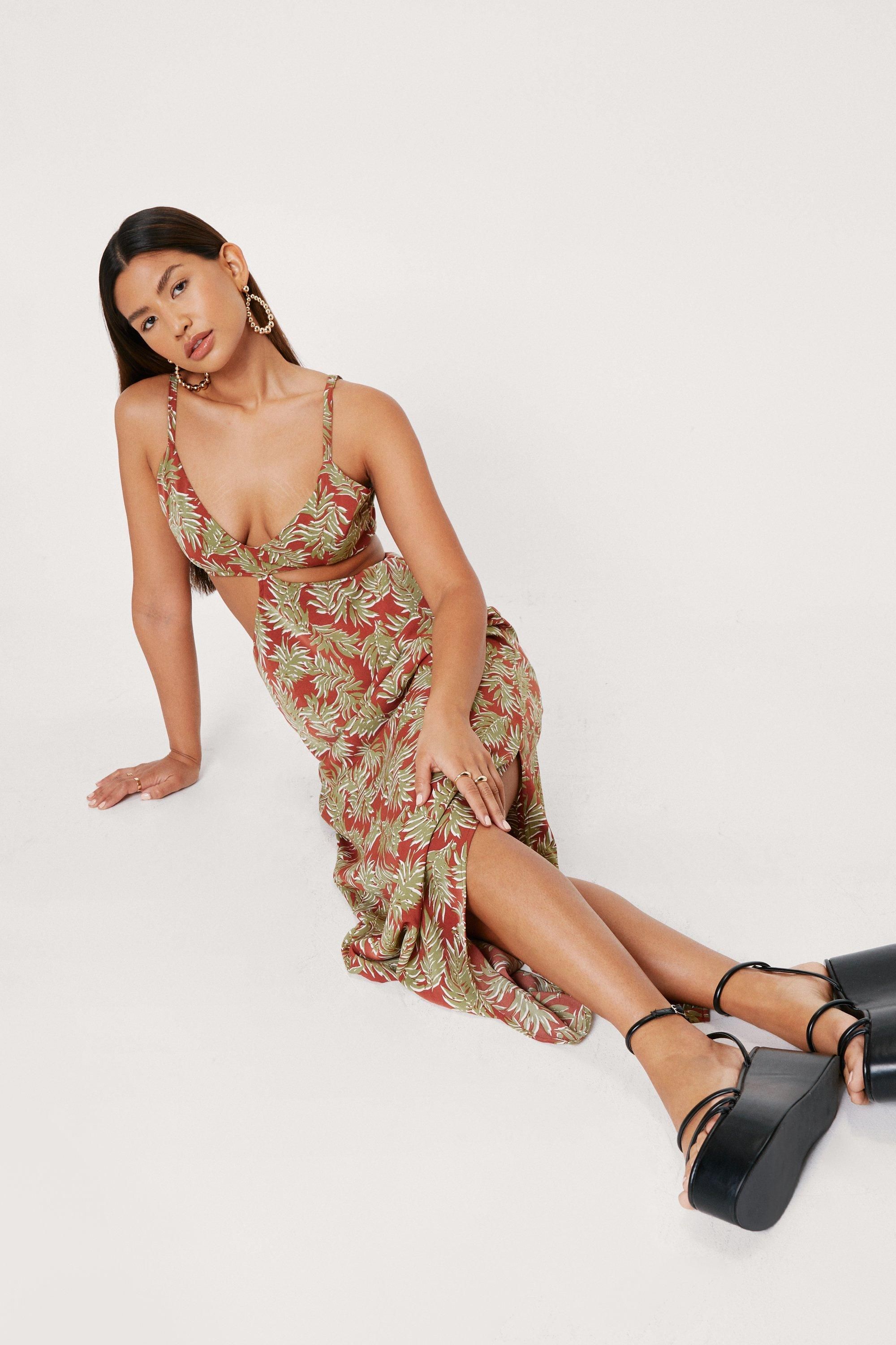 Leaf Print Cut Out Detail Maxi Slip Dress | Nasty Gal (US)