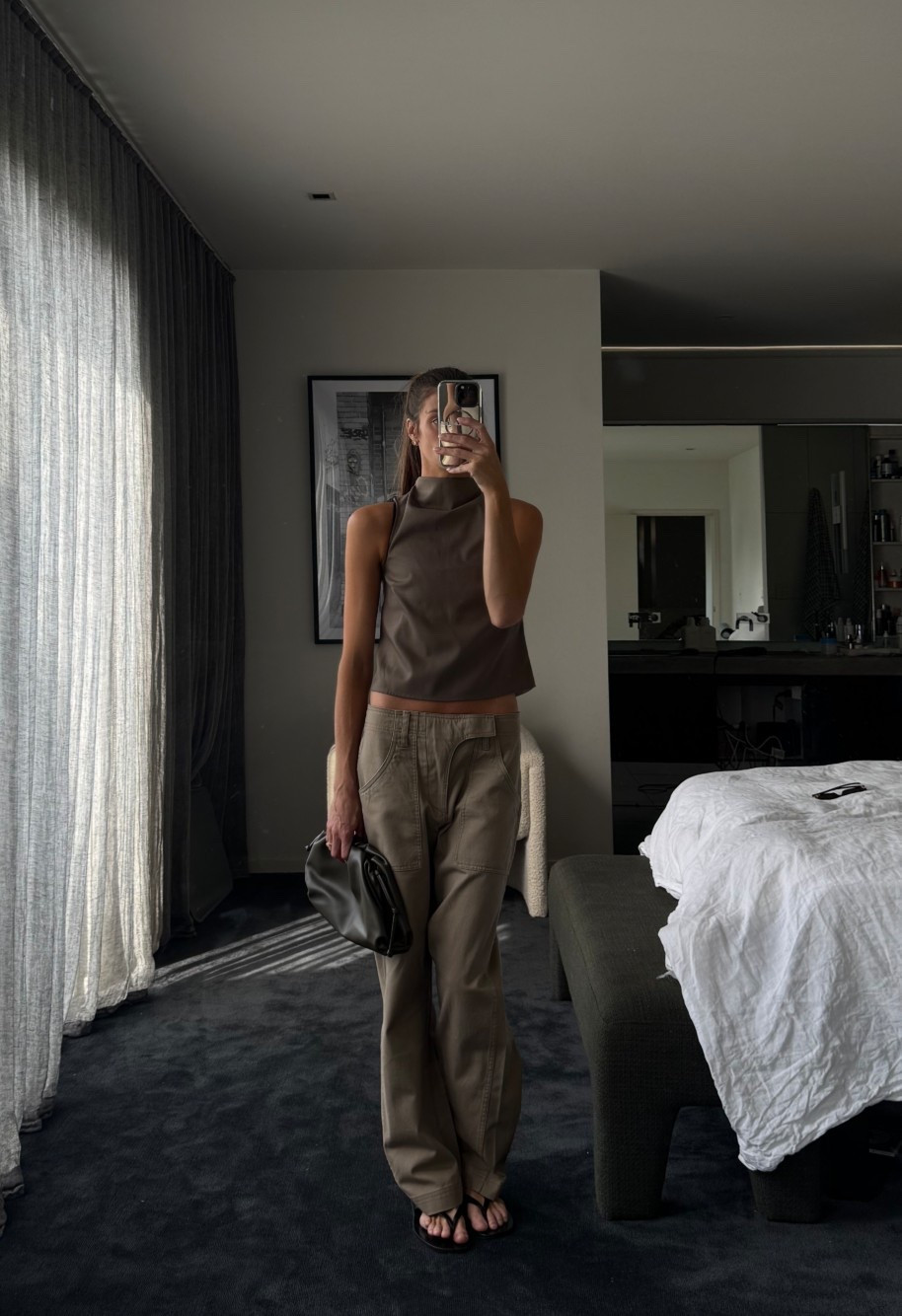 Obsessed with Henne at the moment ❤️‍🔥
Pants are size 23
Top is a 6 (probably should have gotten the 8 in the top

#LTKaustralia #LTKspring #LTKautumn