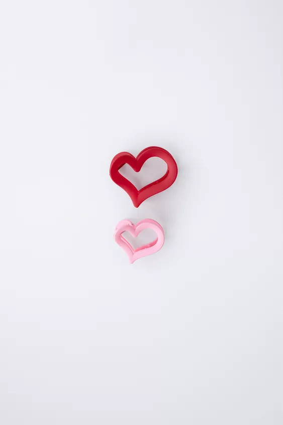 PACK OF TWO HEART-SHAPED CLIPS | Zara UK